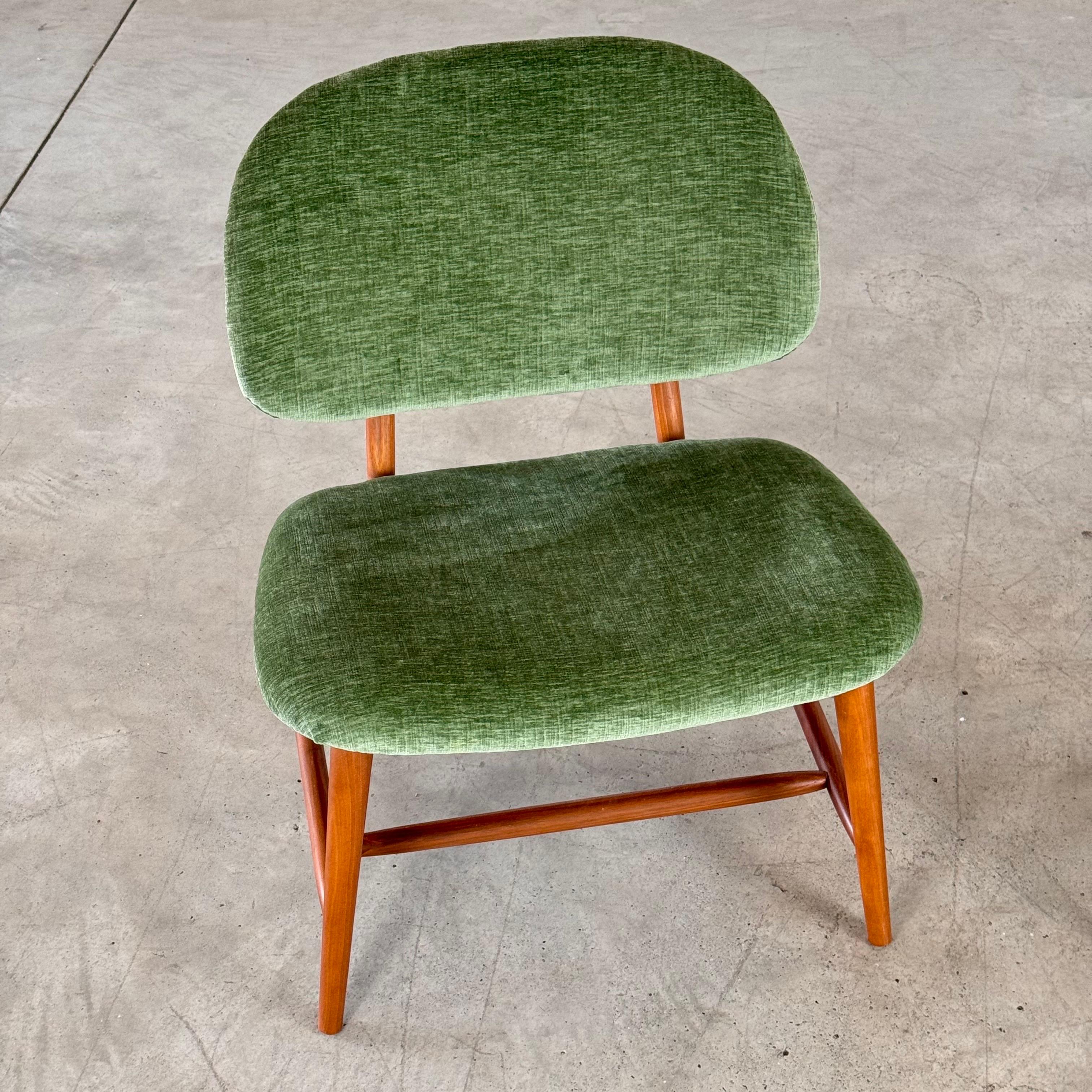 Sessel aus Naturbuche im Stil von Alf Svensson, Contemporary, Italien (Italienisch) im Angebot