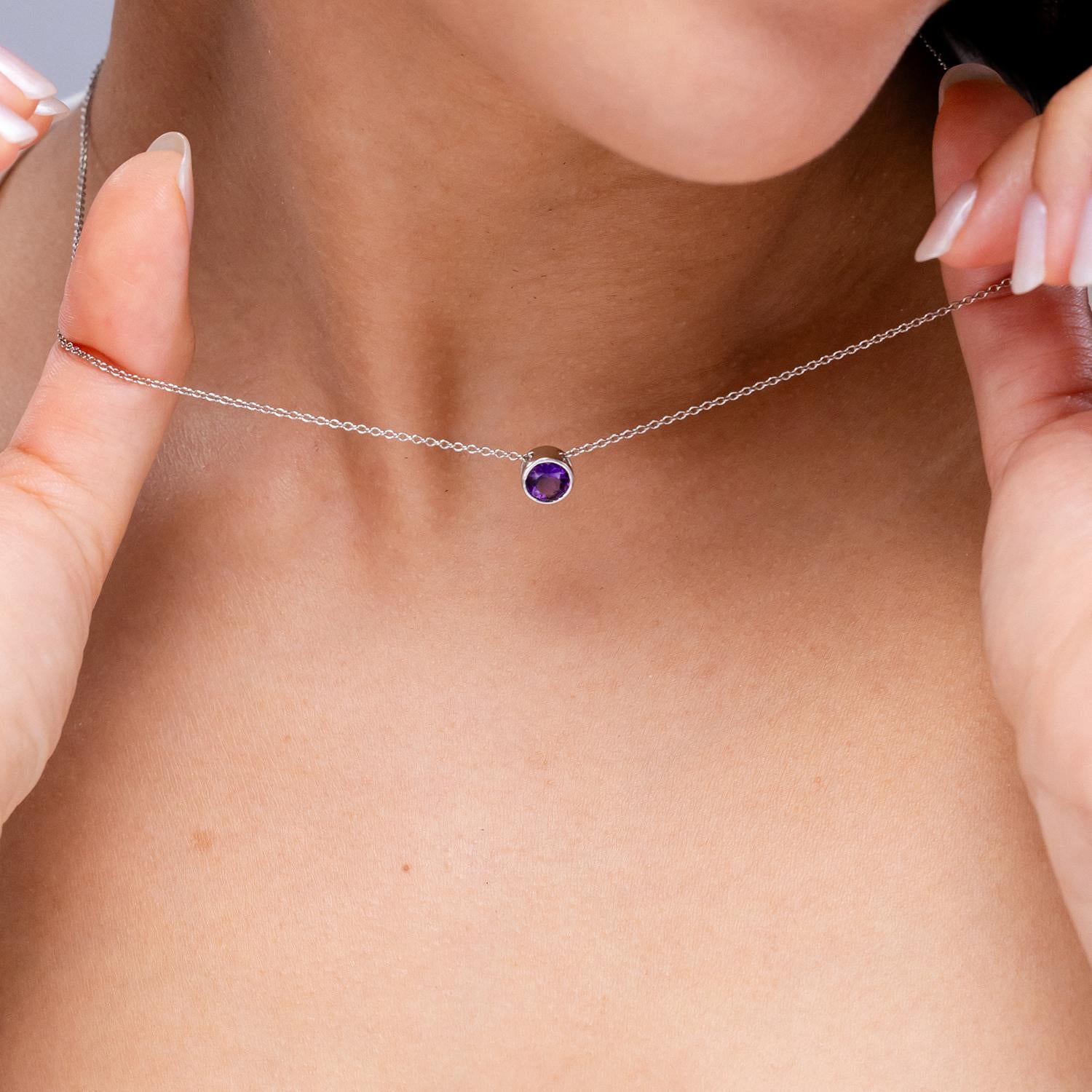 Natural Bezel-Set Round 0.25ct Amethyst Solitaire Pendant in Platinum For Sale 1