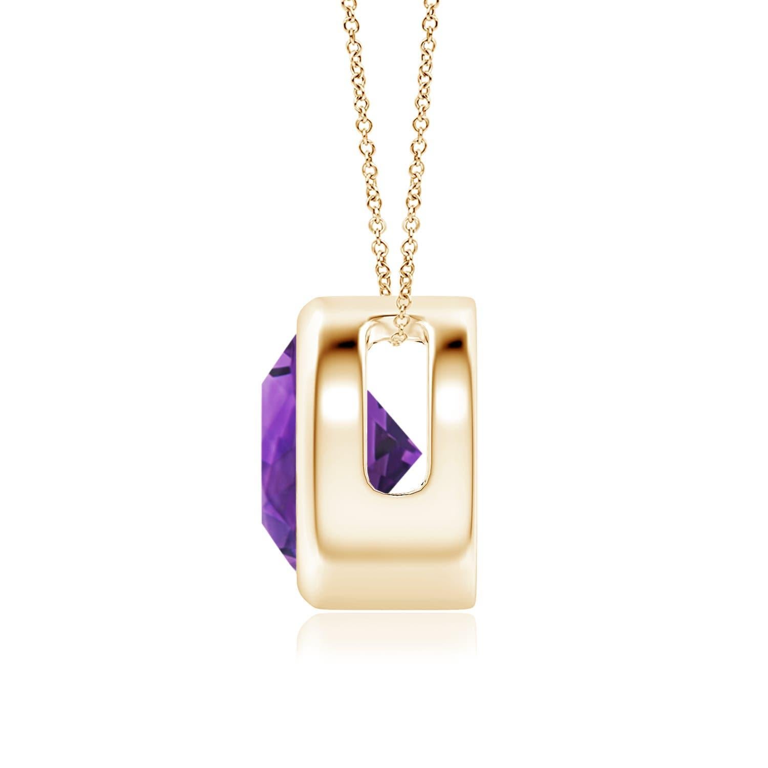 Modern Natural Bezel-Set Round 1.7ct Amethyst Solitaire Pendant in 14K Yellow Gold For Sale