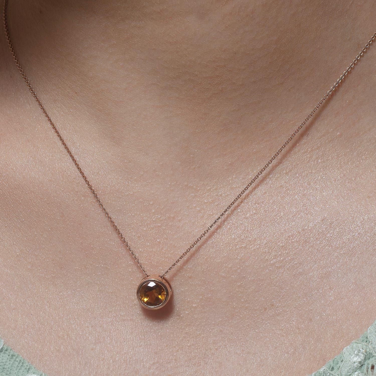 Natural Bezel-Set Round Citrine Solitaire Pendant in 14K Yellow Gold In New Condition For Sale In Los Angeles, CA