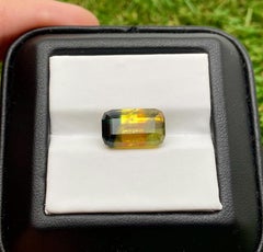 Natural Bi-color Sapphire 9.43Ct Yellow-Blue loose gemstone, Nigeria, certified!