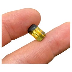 Natural Bi-color Sapphire 9.43Ct Yellow-Blue loose gemstone, Nigeria, certified!