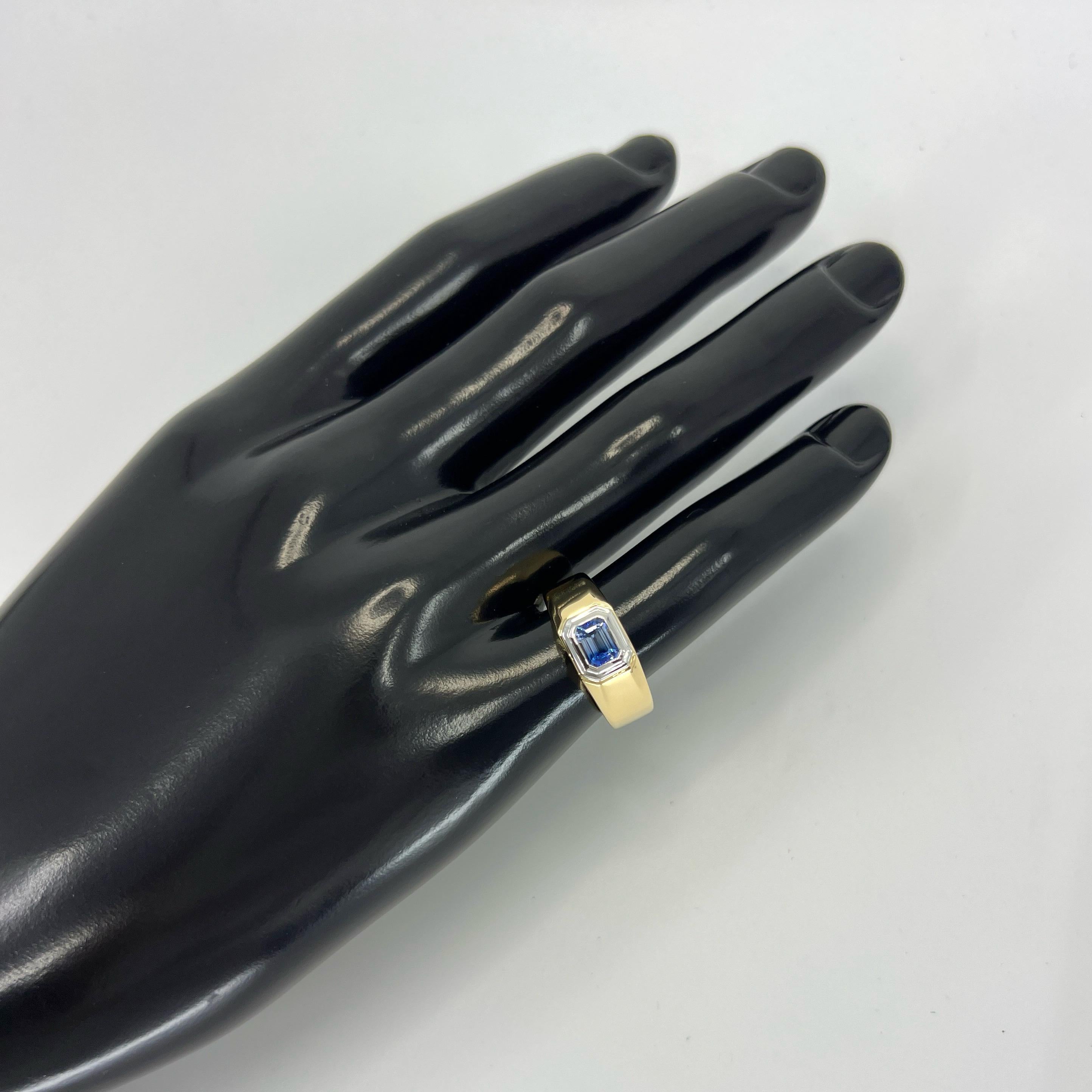 Natural Bi Colour White Blue Ceylon Sapphire Emerald Cut 18k Gold Signet Ring For Sale 6