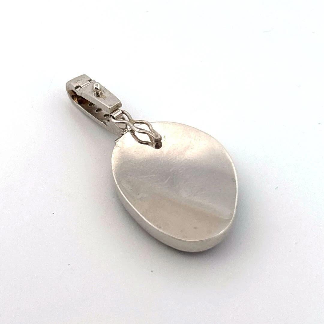 Natural Black Agate Druzy & .25CTW Diamond 14K White Gold Enhancer Pendant In Good Condition For Sale In Carmel By The Sea, CA
