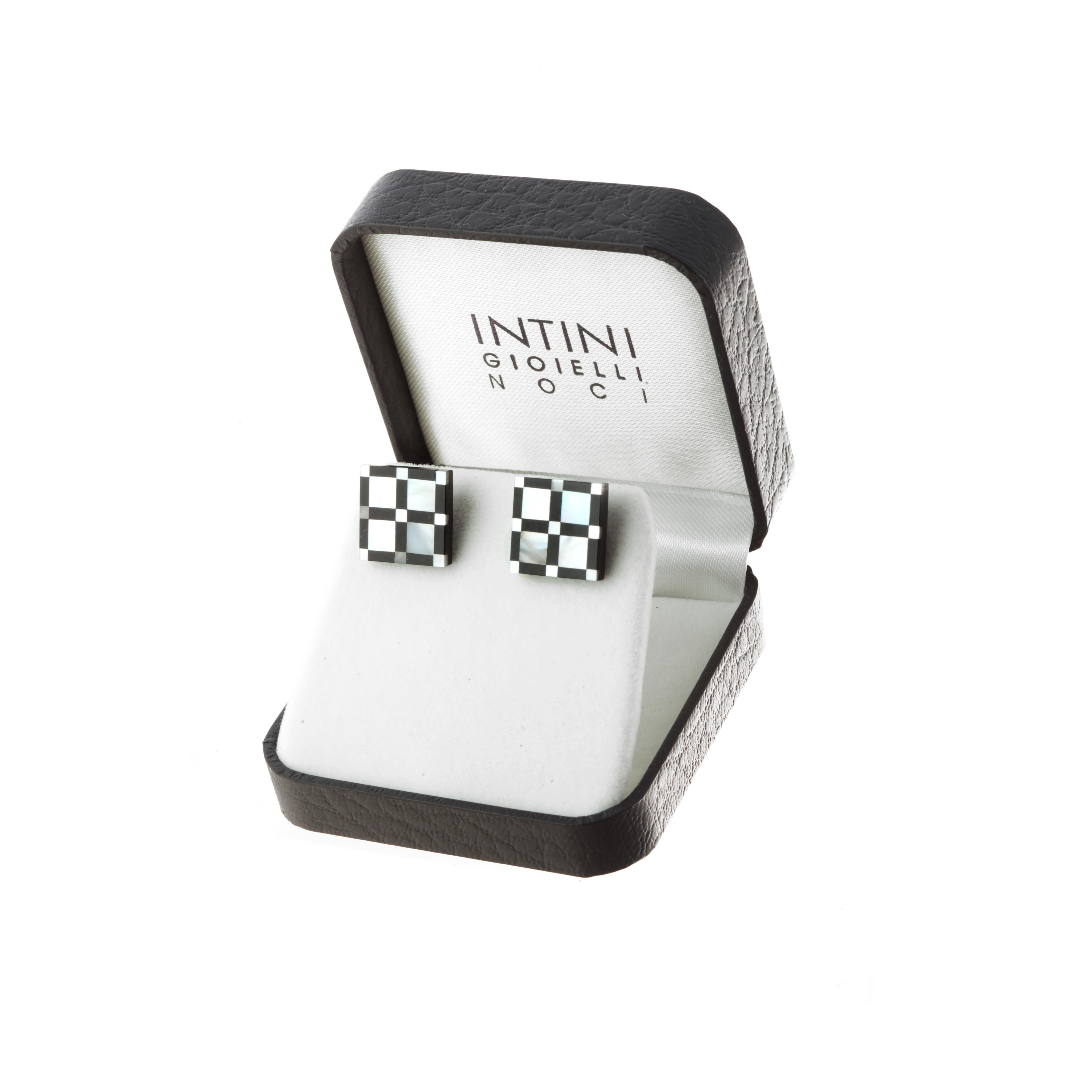 Rétro Orecchini geometrici quadrati in agata nera naturale e madreperla in oro 14 carati in vendita