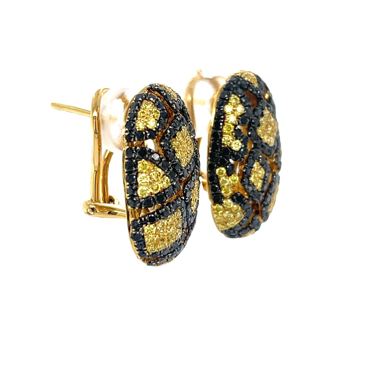 Brilliant Cut Natural Black and Yellow Diamond Earrings in 18KY Gold  For Sale