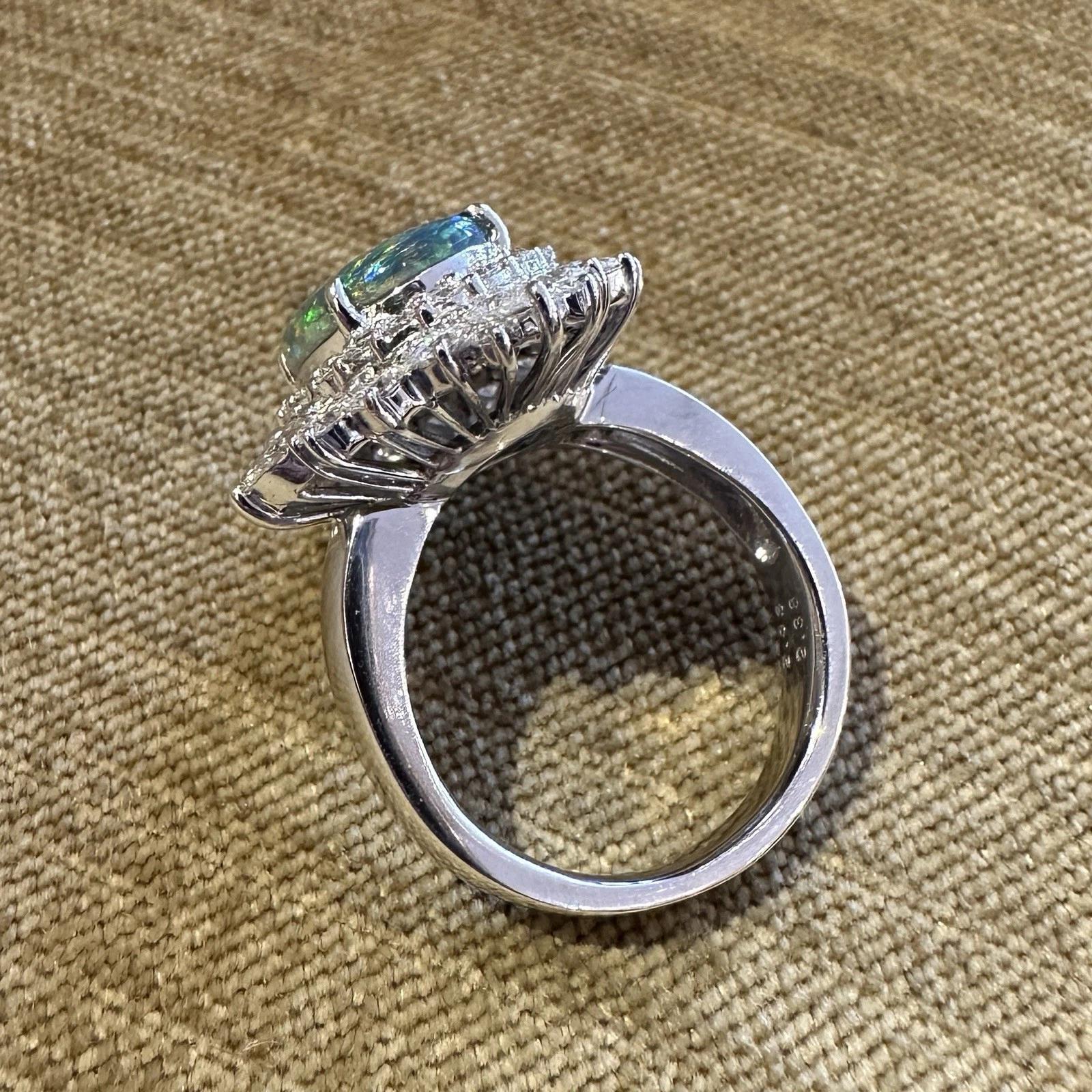 Natürlicher Schwarzer Opal 2,53 ct und Diamant-Cocktailring aus Platin Damen im Angebot