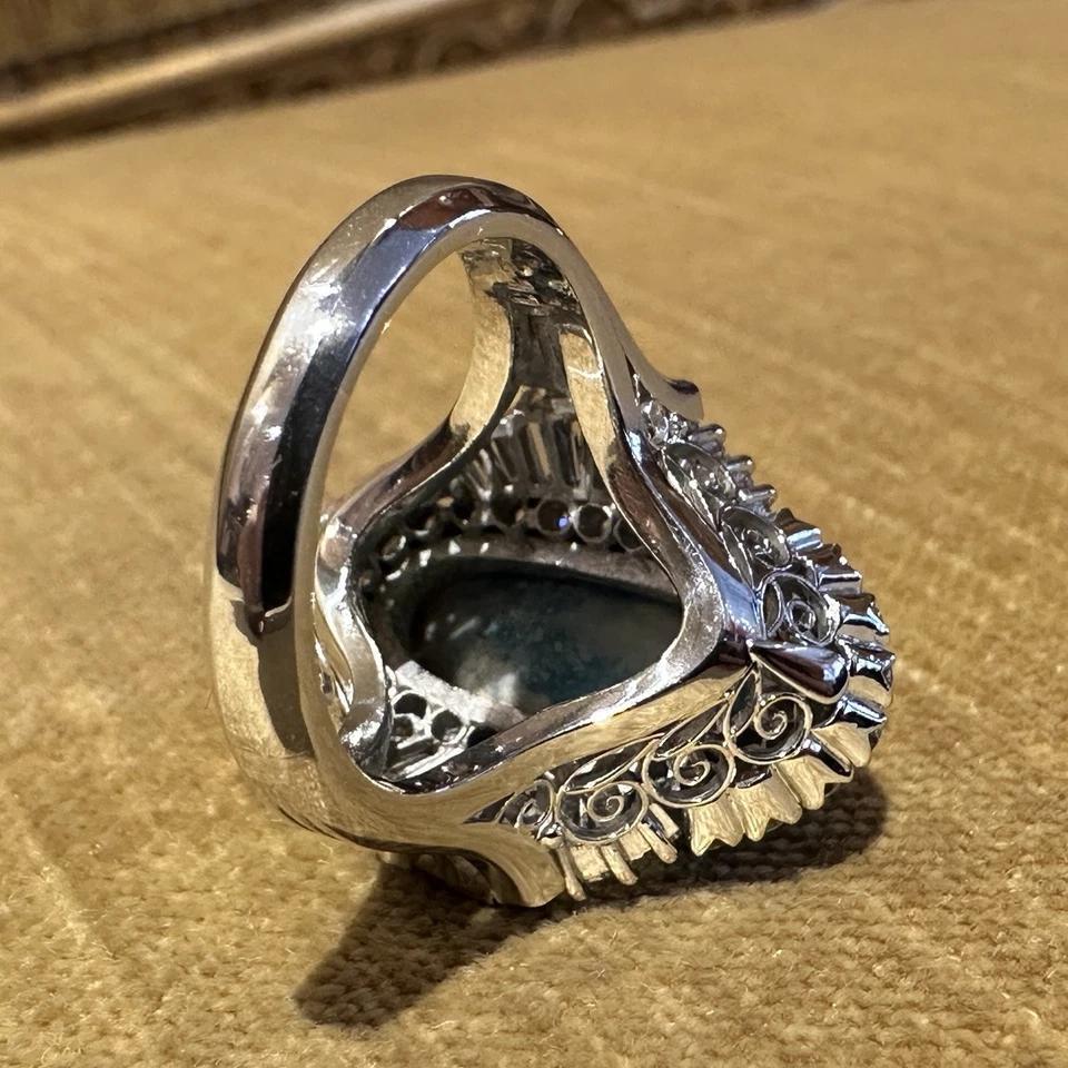 Bague cocktail en platine, opale noire naturelle 3.77 carats et diamants Pour femmes en vente
