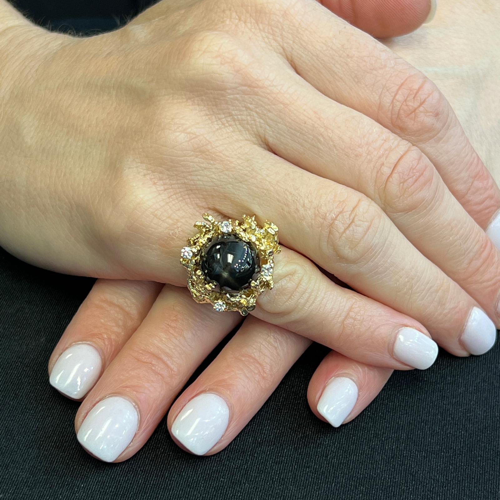 Contemporary Natural Black Star Sapphire Diamond 14 Karat Yellow Gold Nugget Vintage Ring