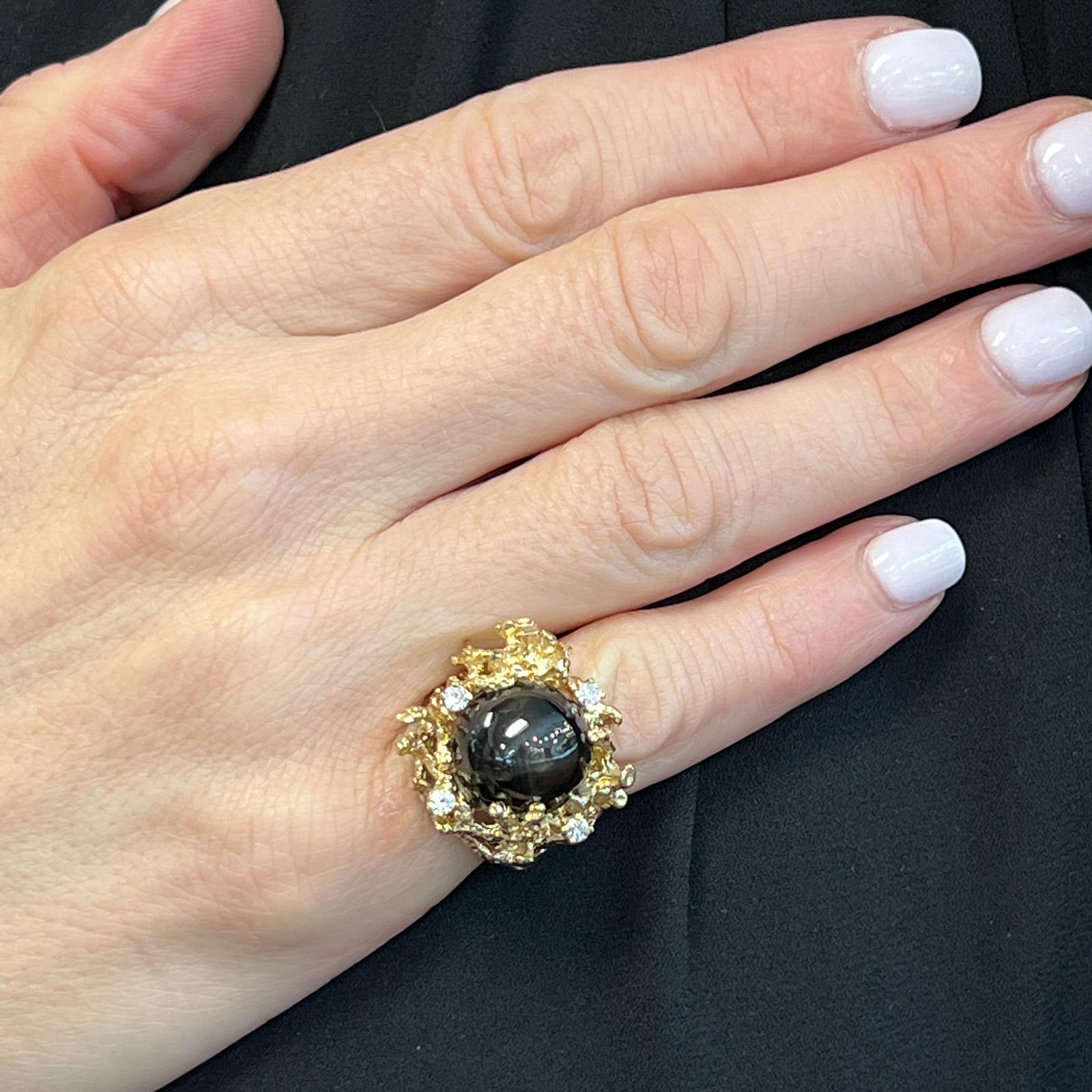 Cabochon Natural Black Star Sapphire Diamond 14 Karat Yellow Gold Nugget Vintage Ring