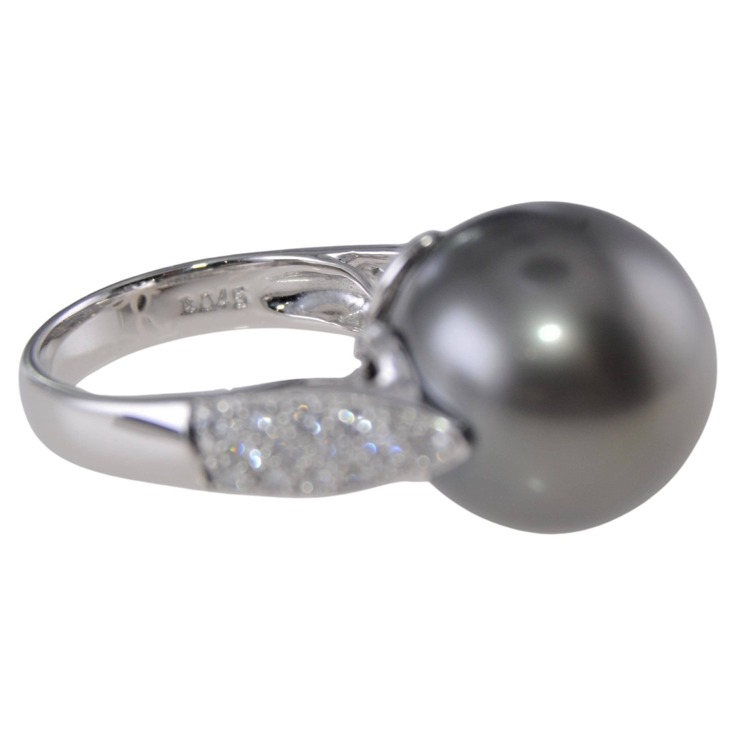 
STYLE / REFERENCE: Cocktail Ring
METAL / MATERIAL: Platinum
CIRCA / YEAR: Contemporary
CENTER STONE: 15.70mm
ACCENT STONES / WEIGHT: Diamonds 0.78ctw
SIZE:  6 1/4



This stunning ring centers an exceptionally large and lustrous, natural black,