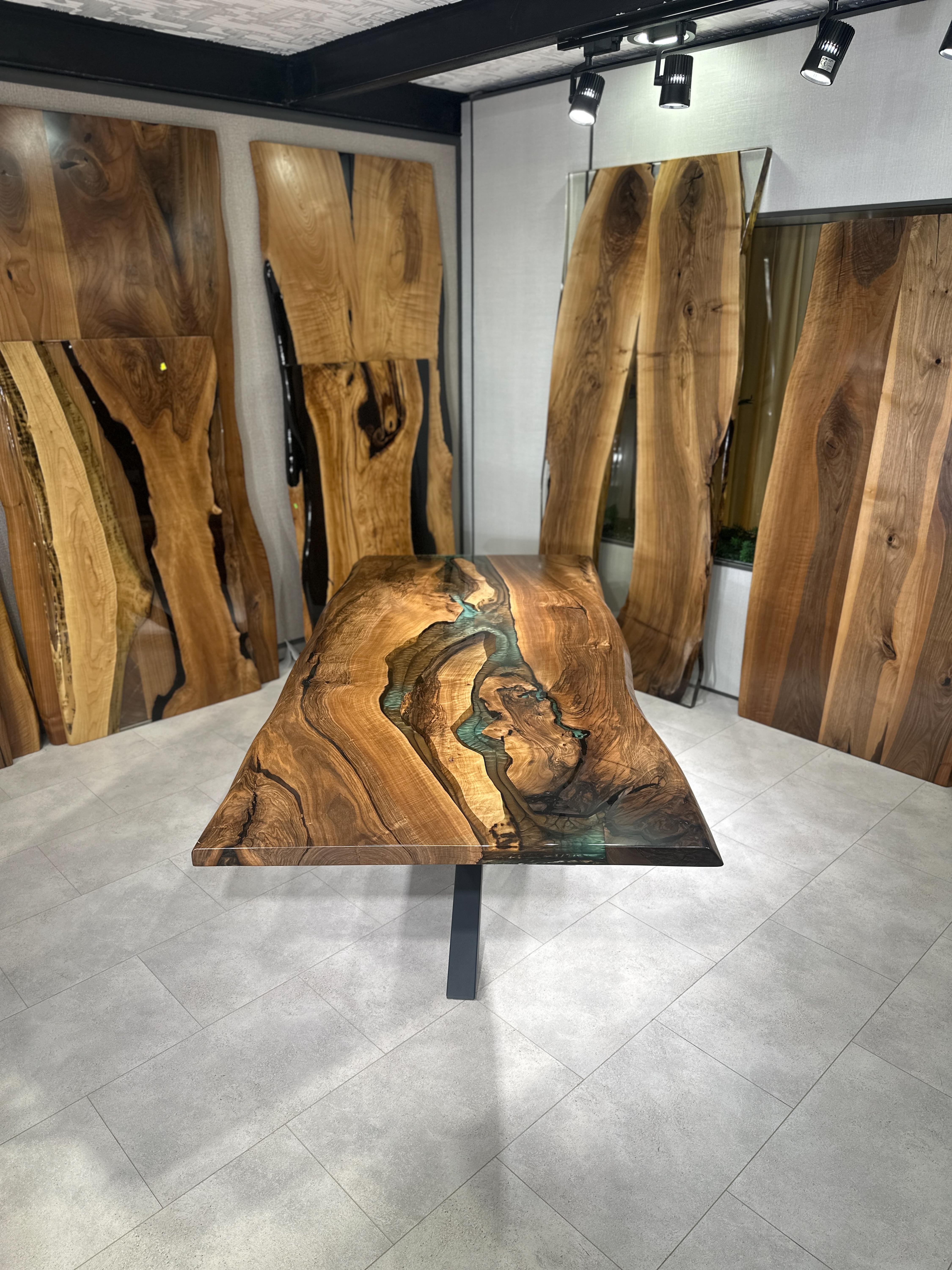 Turkish Natural Black Walnut Wood Brown Epoxy Resin Dining Table  For Sale
