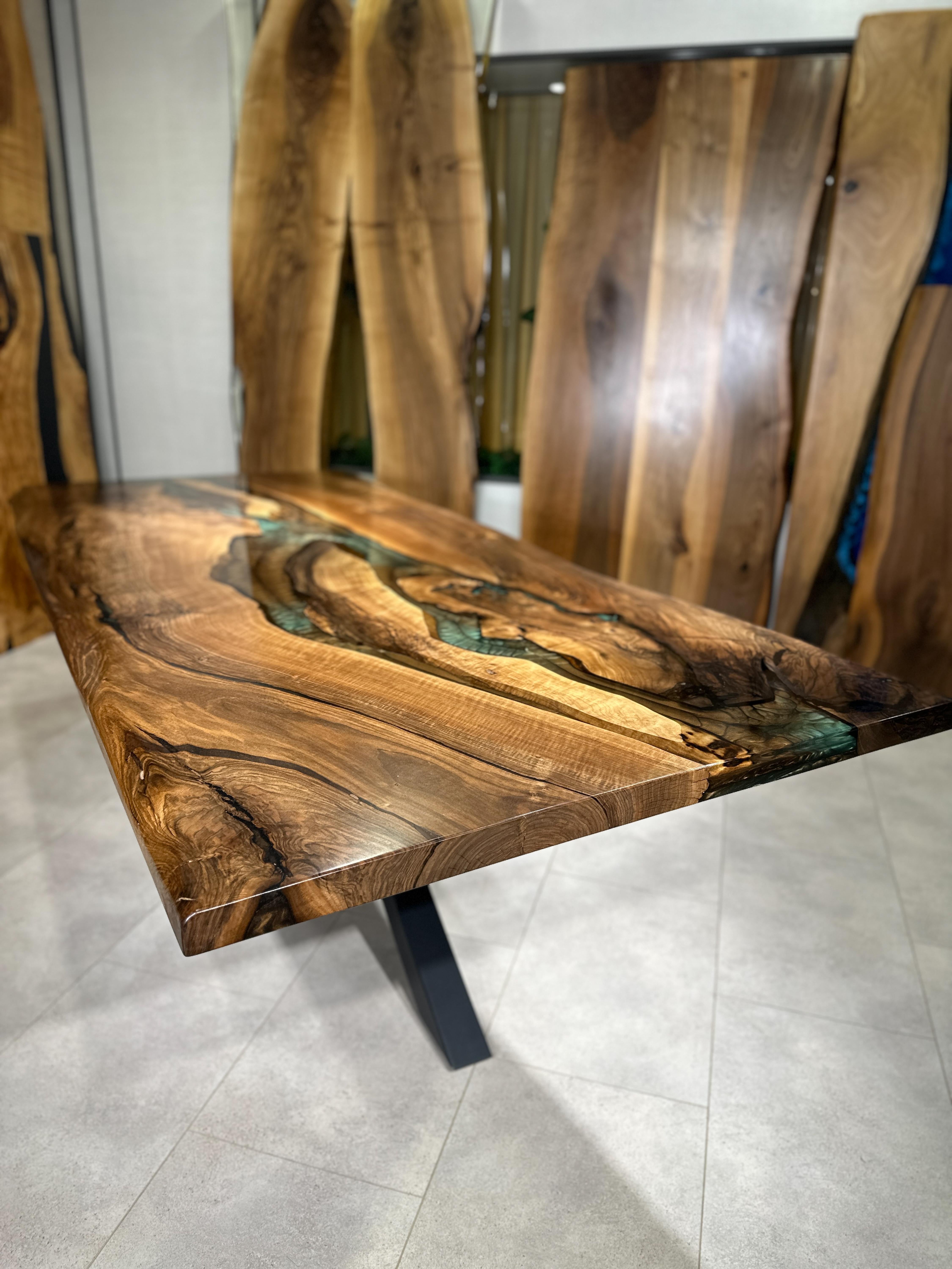 Natural Black Walnut Wood Brown Epoxy Resin Dining Table  In New Condition For Sale In İnegöl, TR