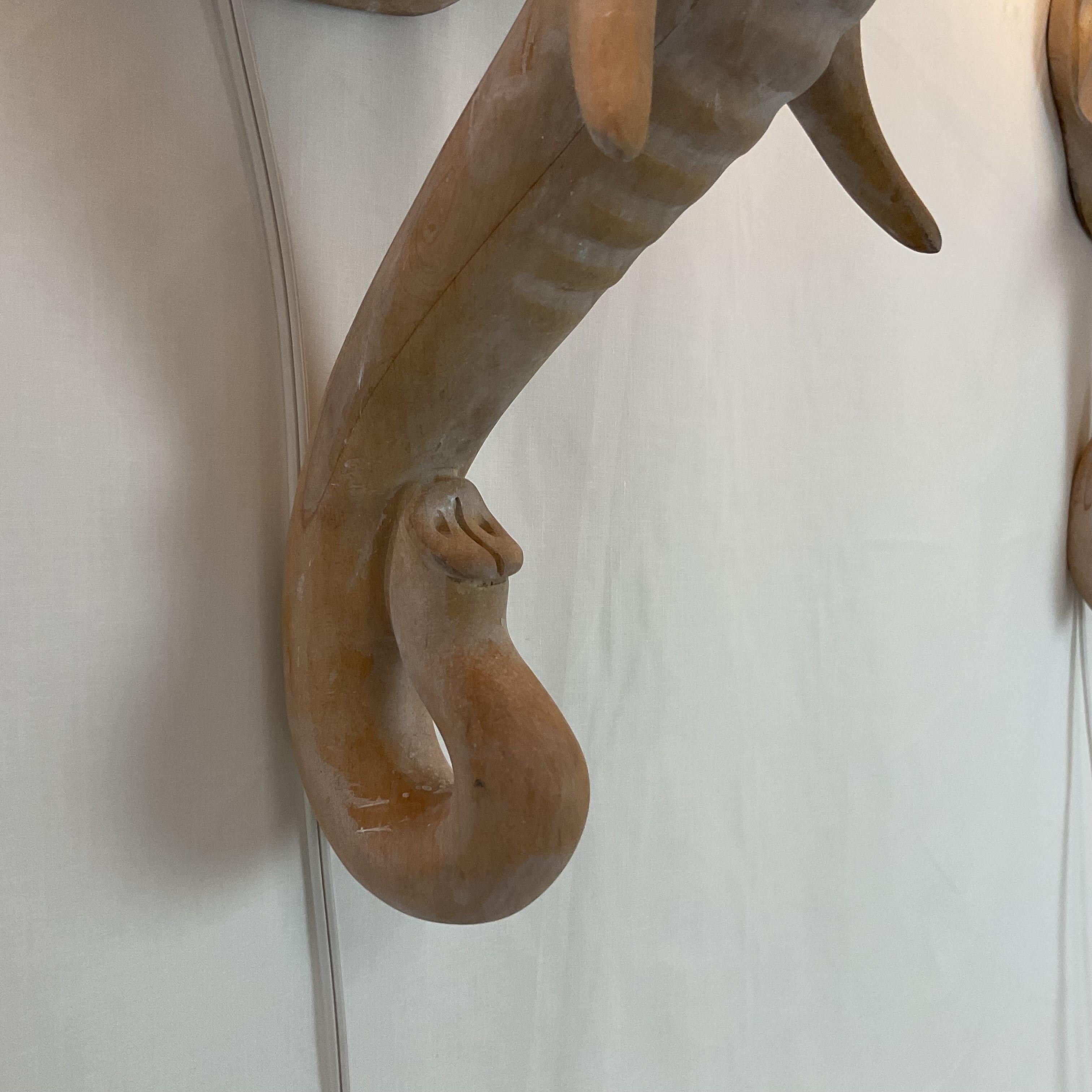 Applique éléphant en bois blanchi naturel avec abat-jour en lin en vente 7