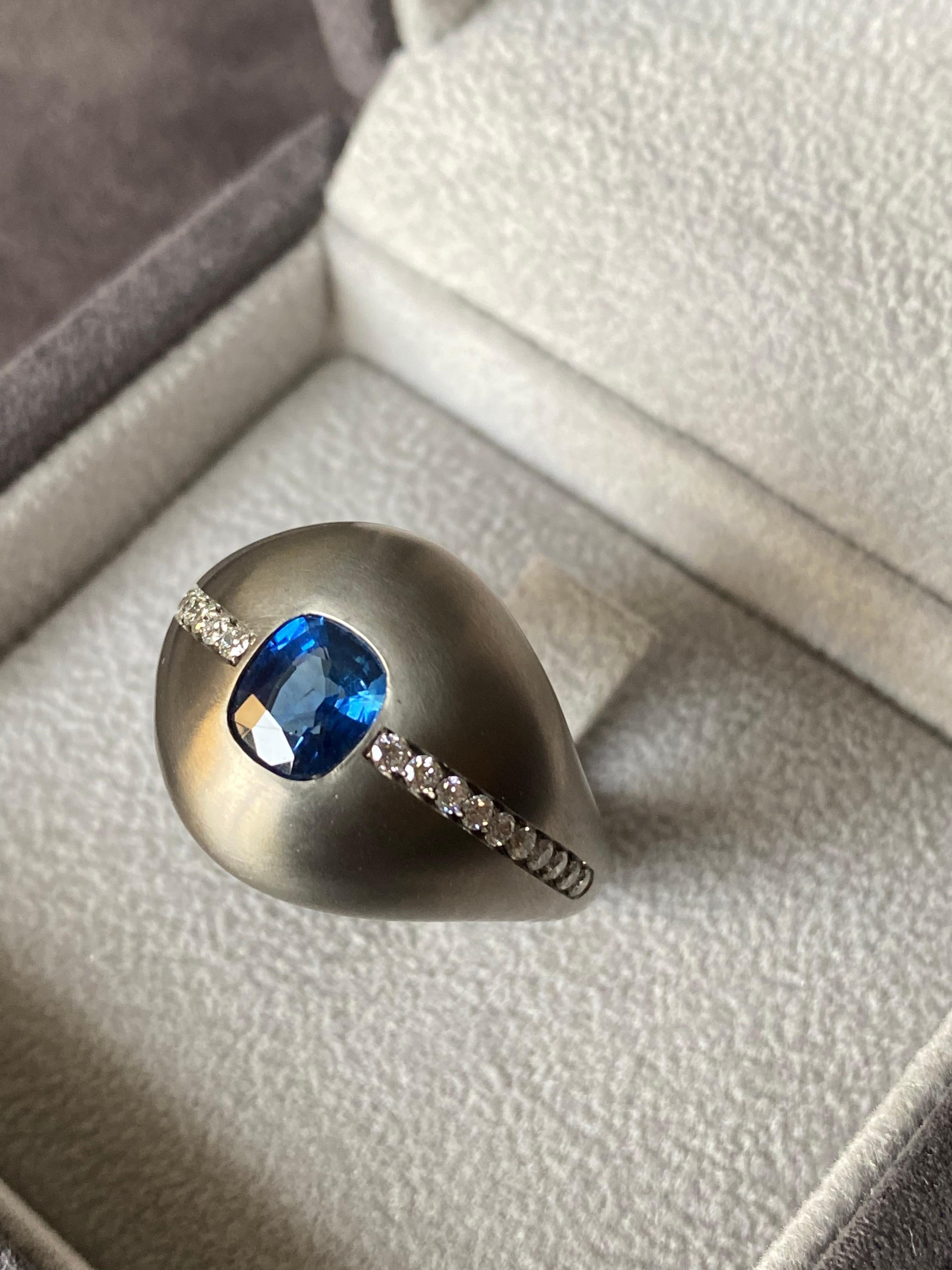 Women's or Men's Natural Blue 1.45 Kt Sapphire Diamond Titanium Handmade Unique Ring For Sale