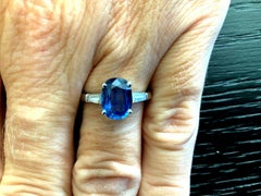 Natural Blue 3.34 Carat Oval Cut Sapphire and Diamond Ring 18k GIA Certified