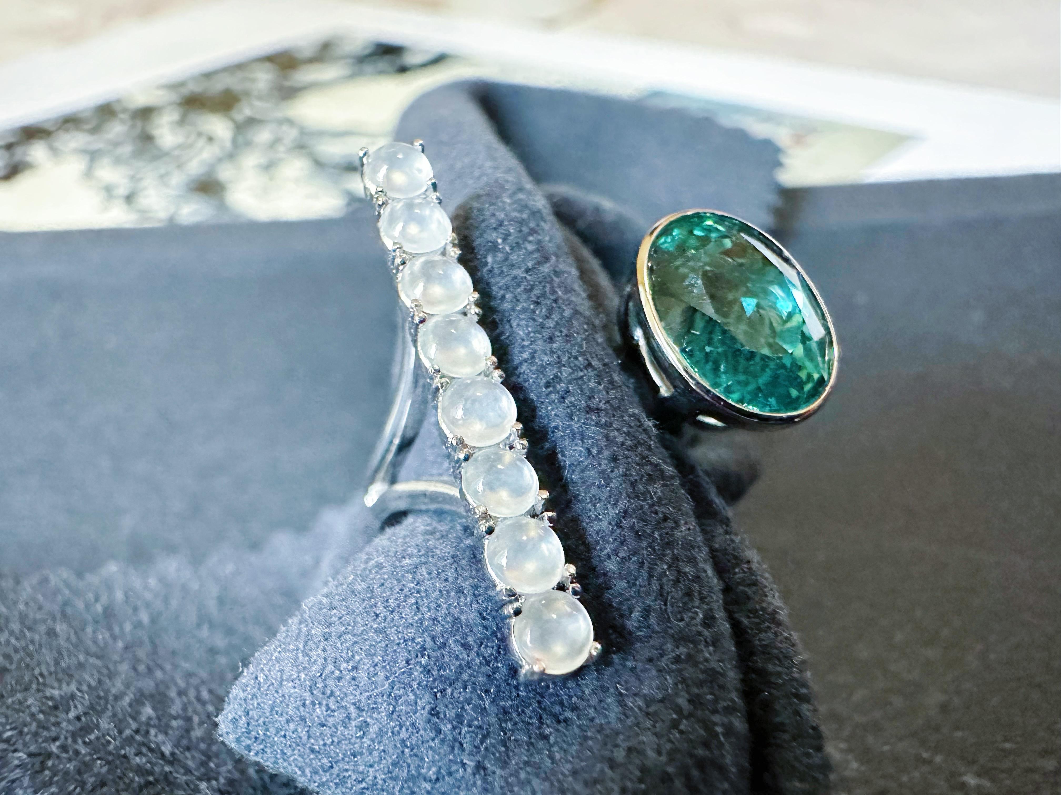 Natural Blue Apatite and Icy Jade Cabochons Open Ring in 18K White Gold in vendita 5