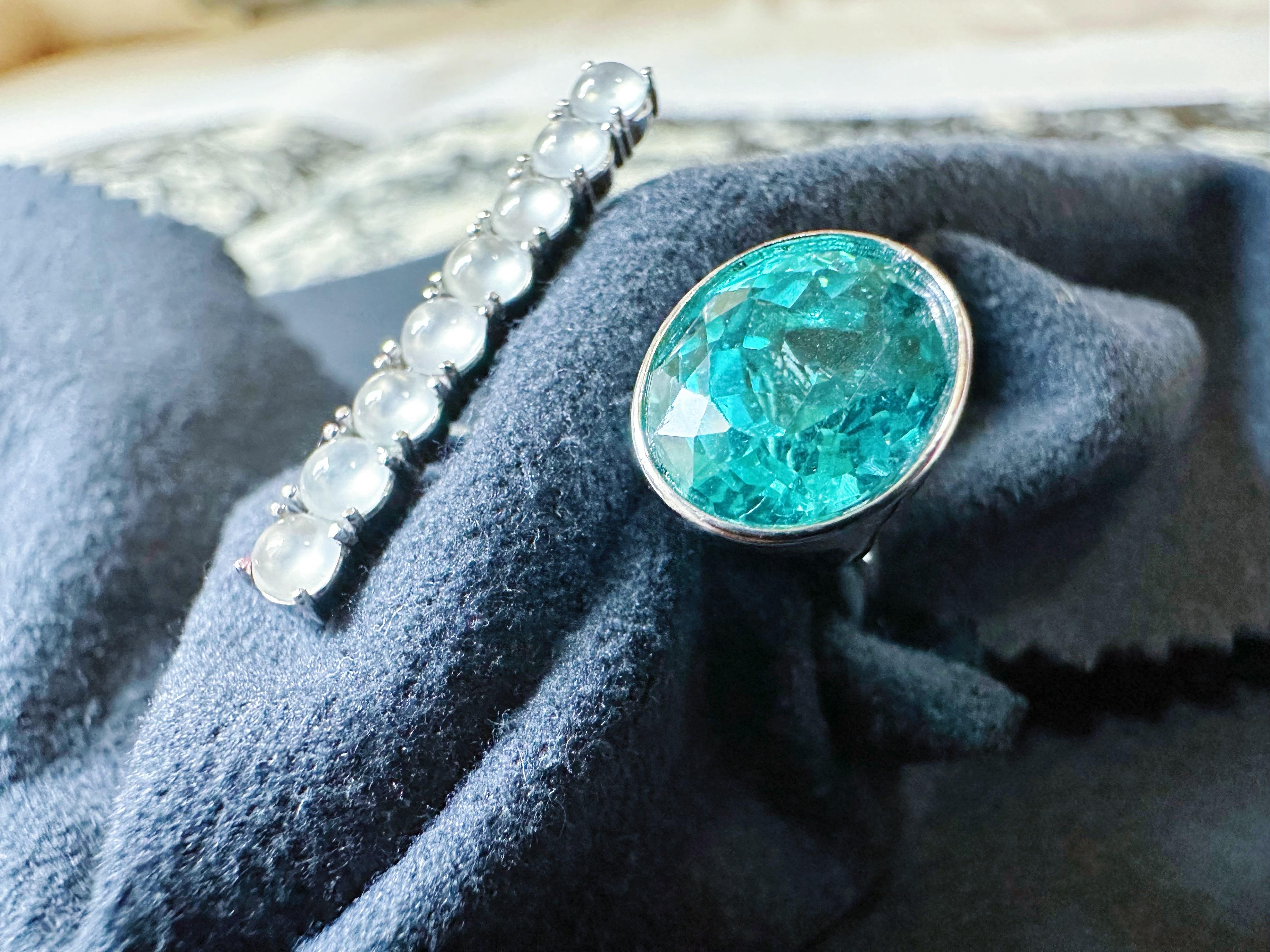 Natural Blue Apatite and Icy Jade Cabochons Open Ring in 18K White Gold in vendita 6