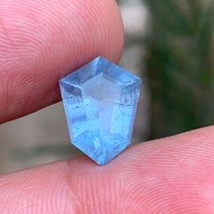 Natural Blue Aquamarine Fancy Shield Cut 4.77 Carat Loose Gemstone for Pendant
