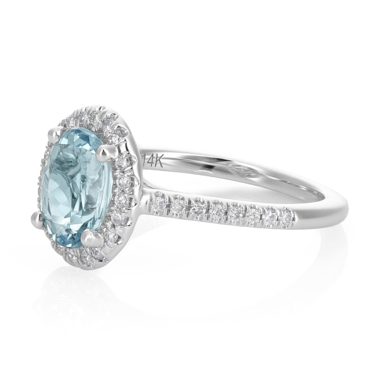 Mixed Cut Natural Blue Aquamarine Gemstone 1.64 cts in 14K White Gold Ring with Diamonds For Sale