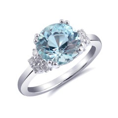 Natural Blue Aquamarine Gemstone 2.40 cts in 14K White Gold Ring with Diamonds