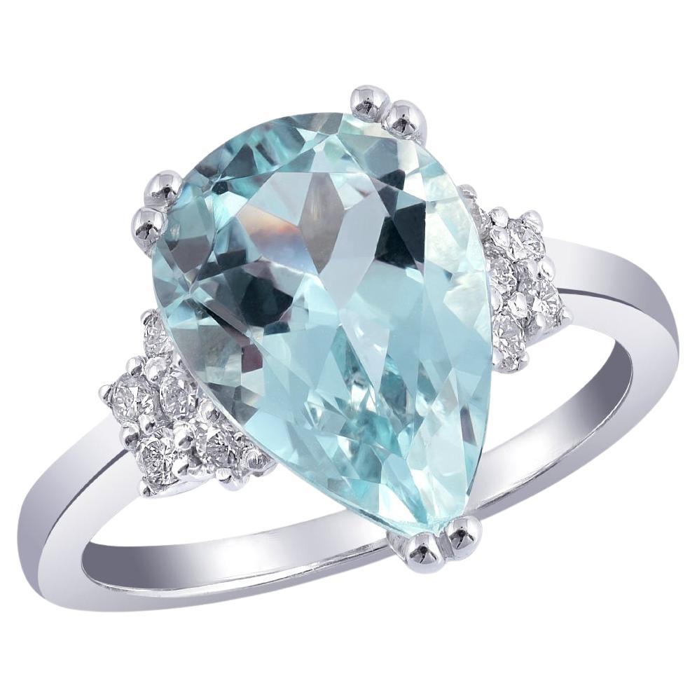 Natural Blue Aquamarine Gemstone 3.43 cts in 14K White Gold Ring with Diamonds