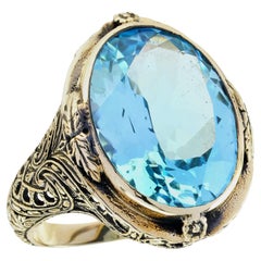 Natürlicher blau-blauer Topas im Vintage-Cocktailring aus massivem 9K Gelbgold