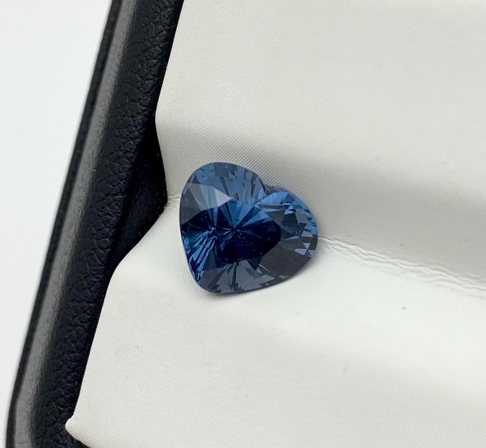 Natural blue Cobalt Spinel loose gemstone 2.67 ct., heart cut, Origin Tanzania For Sale 3