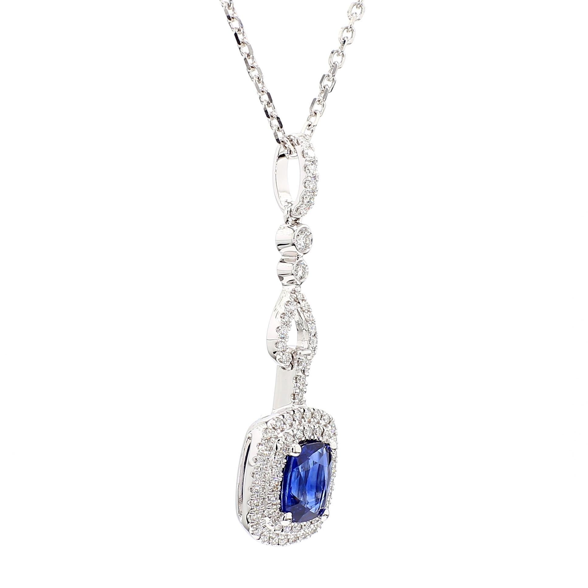 Colgante de oro blanco con zafiro cojín azul natural y diamante blanco de 1.28 quilates TW Corte cojín en venta