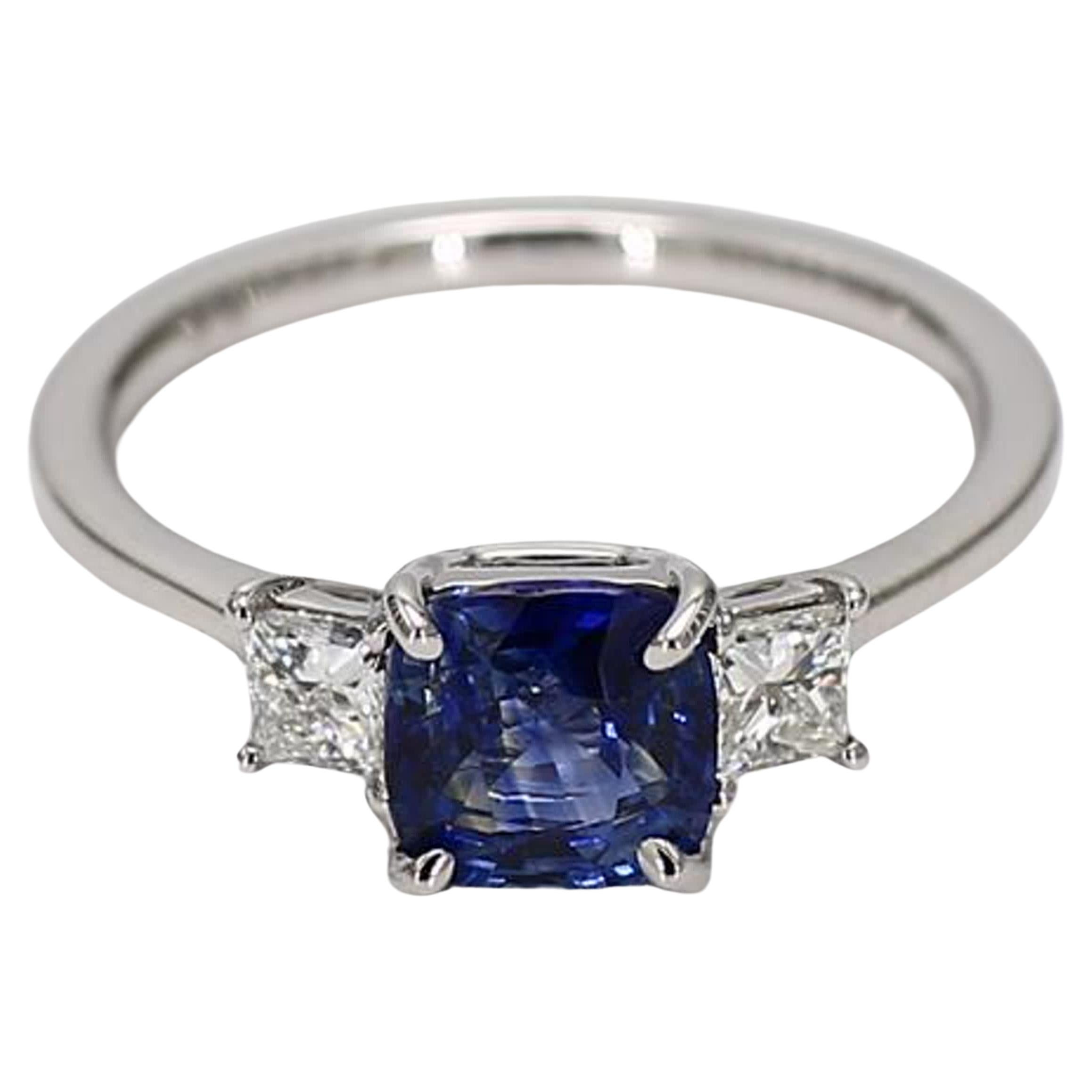Natural Blue Cushion Sapphire and White Diamond 2.07 Carat TW Gold Cocktail Ring For Sale 3