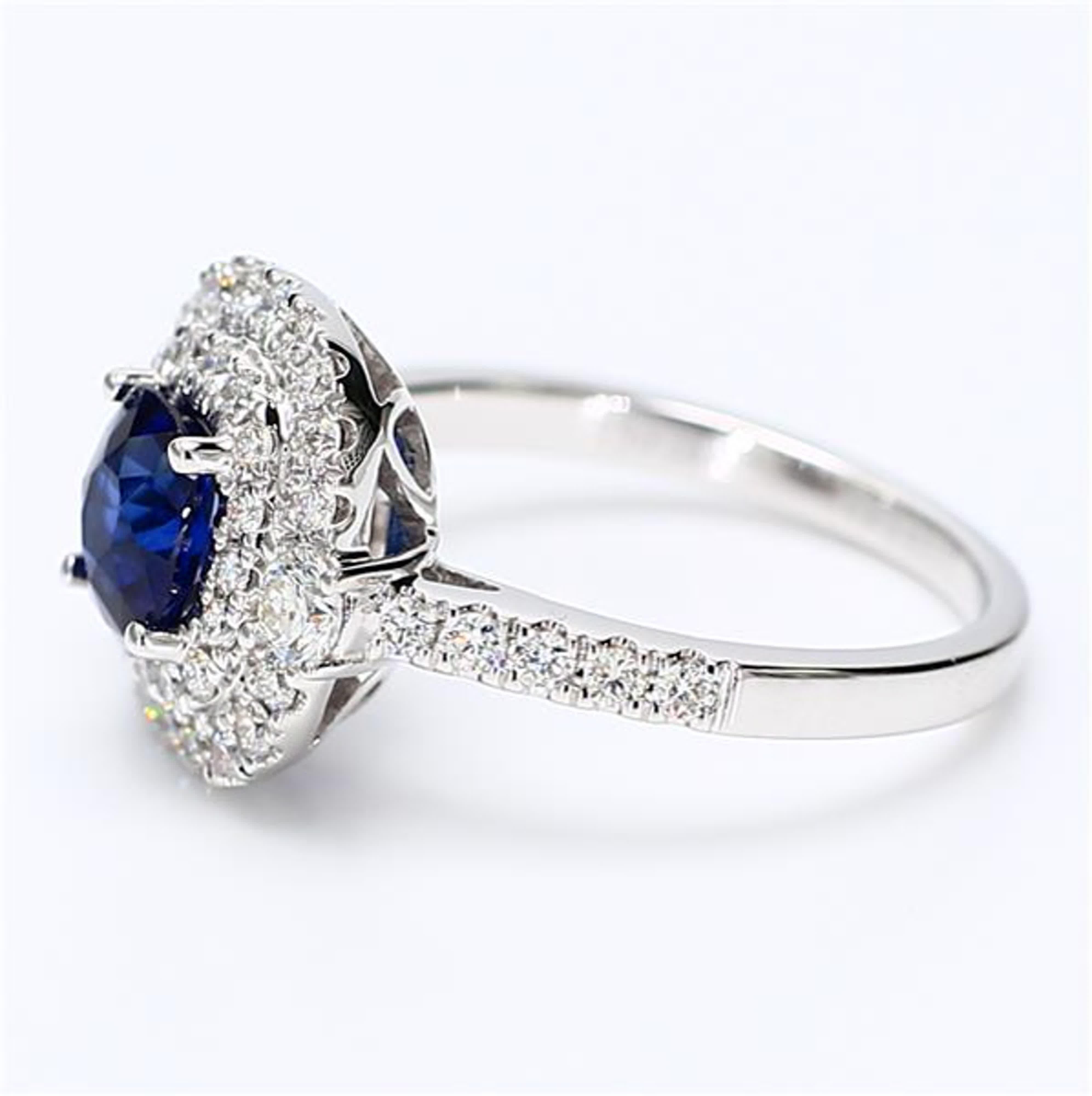 Contemporary Natural Blue Cushion Sapphire and White Diamond 1.71 Carat TW White Gold Ring For Sale