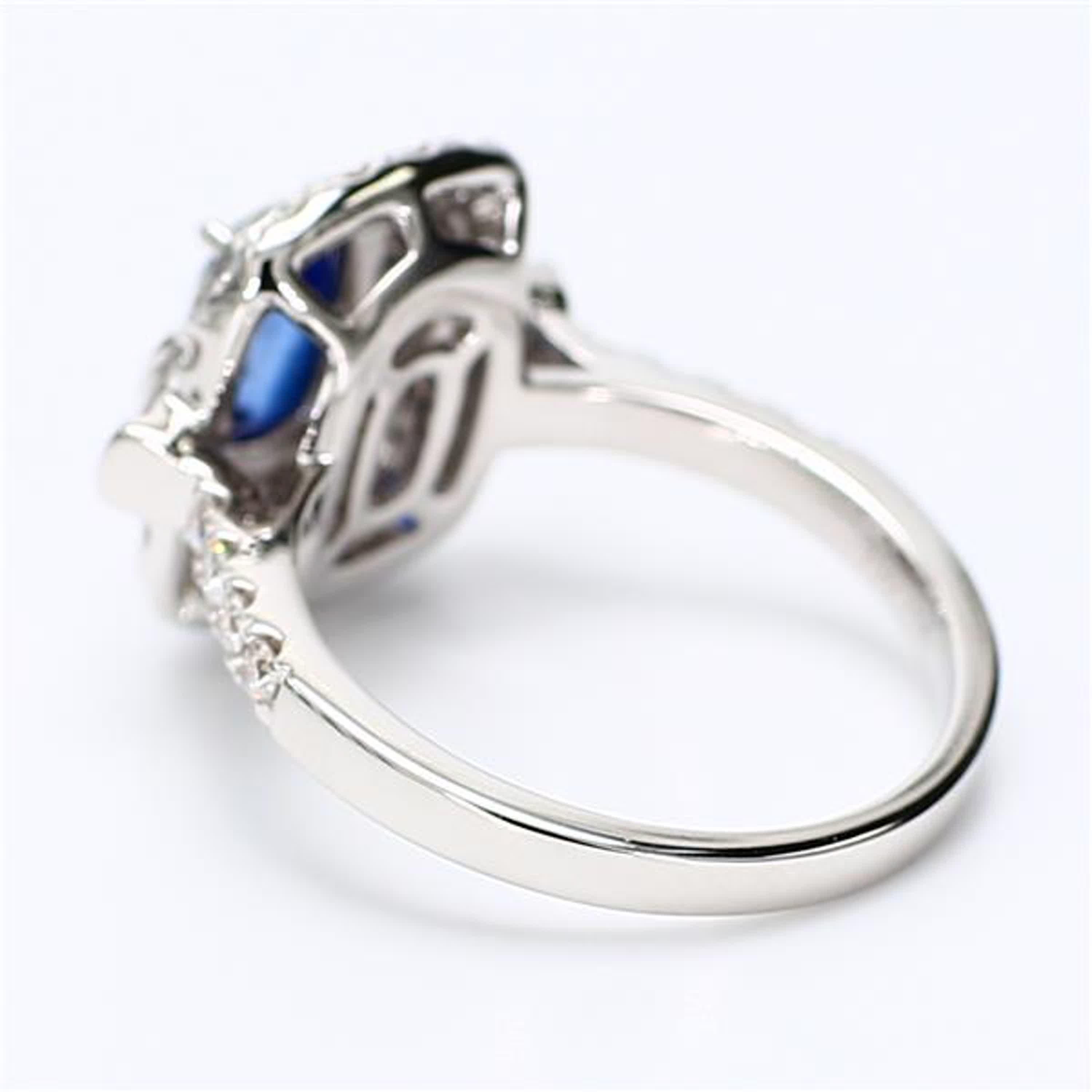 Natürlicher blauer Saphir im Kissenschliff und weißer Diamant 1.74 Karat TW Gold Cocktail-Ring im Zustand „Neu“ im Angebot in New York, NY