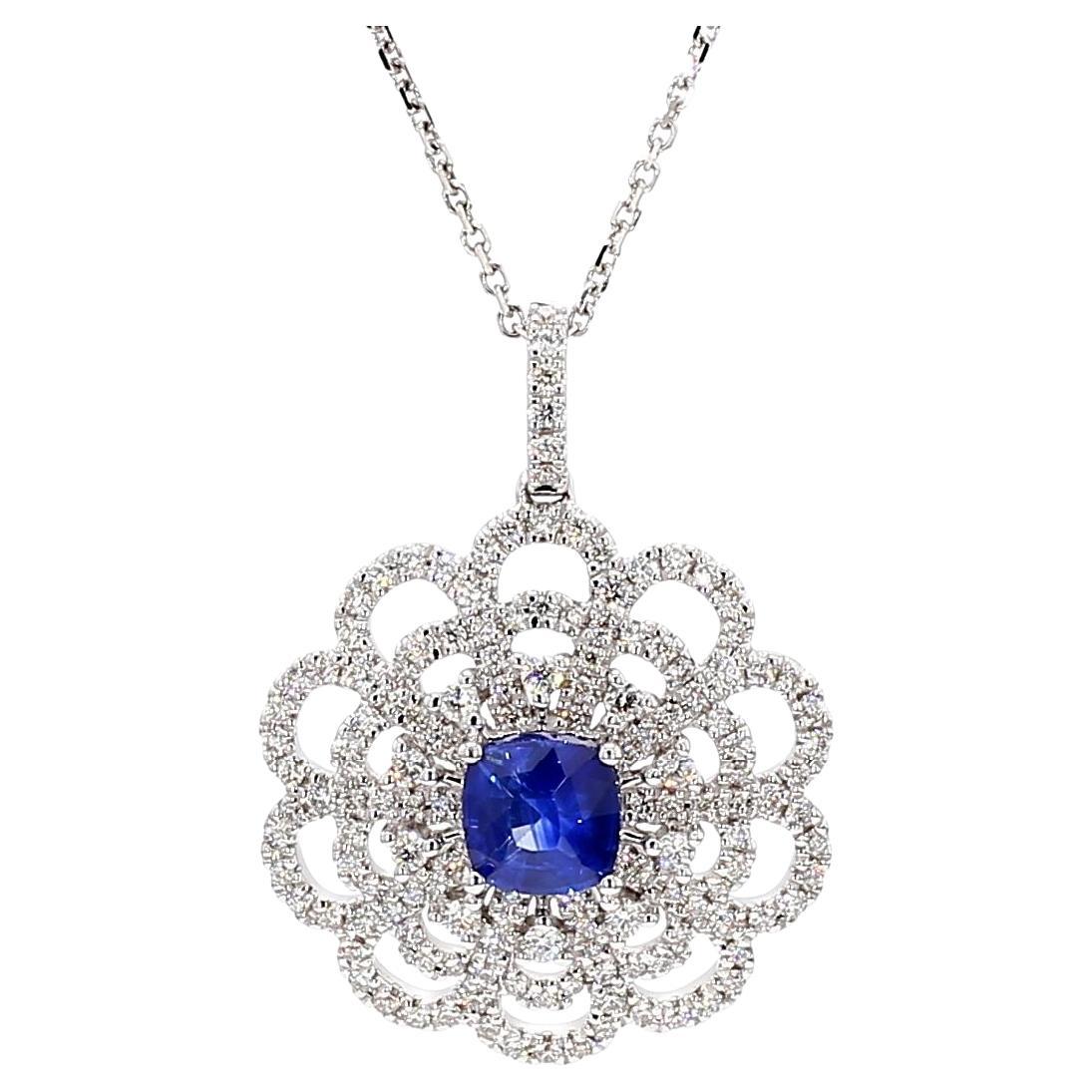 Colgante de oro en forma de gota con zafiro cojín azul natural y diamante blanco de 1,84 quilates TW