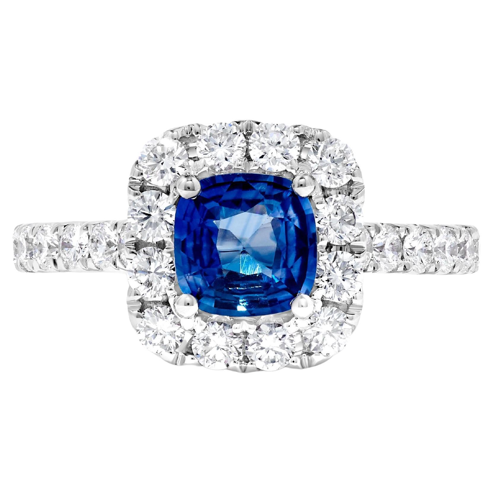 Natürlicher blauer Saphir im Kissenschliff und weißer Diamant 1.99 Karat TW Gold Cocktail-Ring