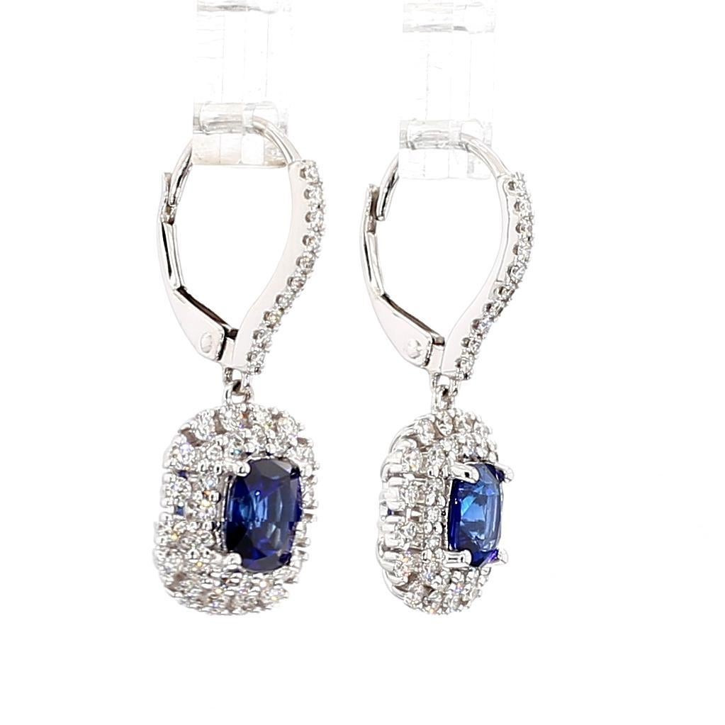 Taglio cuscino Orecchini a goccia in oro con zaffiro blu naturale e diamante bianco da 2,53 carati TW in vendita