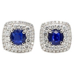 Natürlicher blauer Saphir im Kissenschliff und weißer Diamant 3.62 Karat TW Gold-Ohrstecker