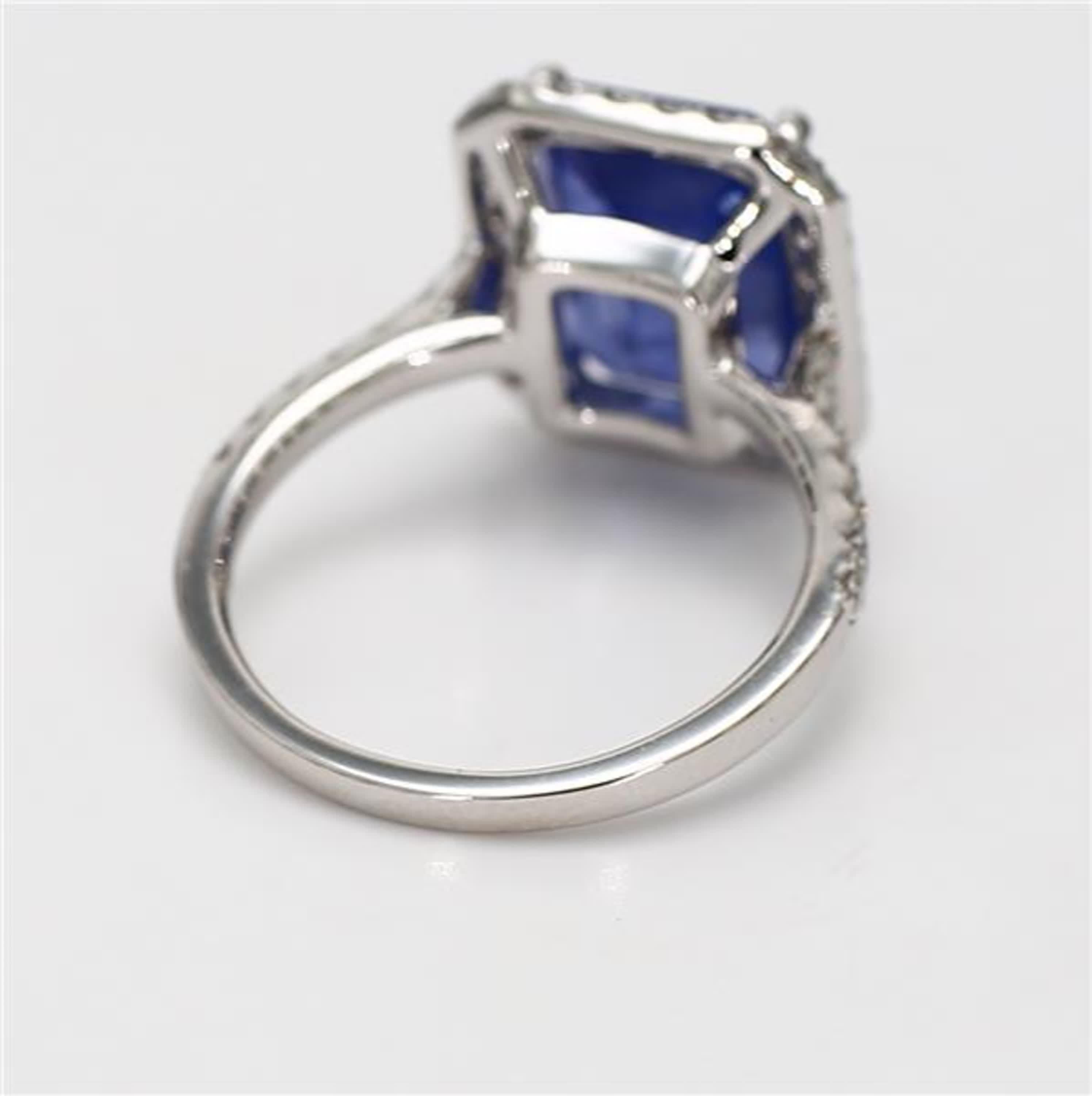 Women's Natural Blue Emerald Sapphire and White Diamond 5.89 Carat TW Gold Cocktail Ring For Sale