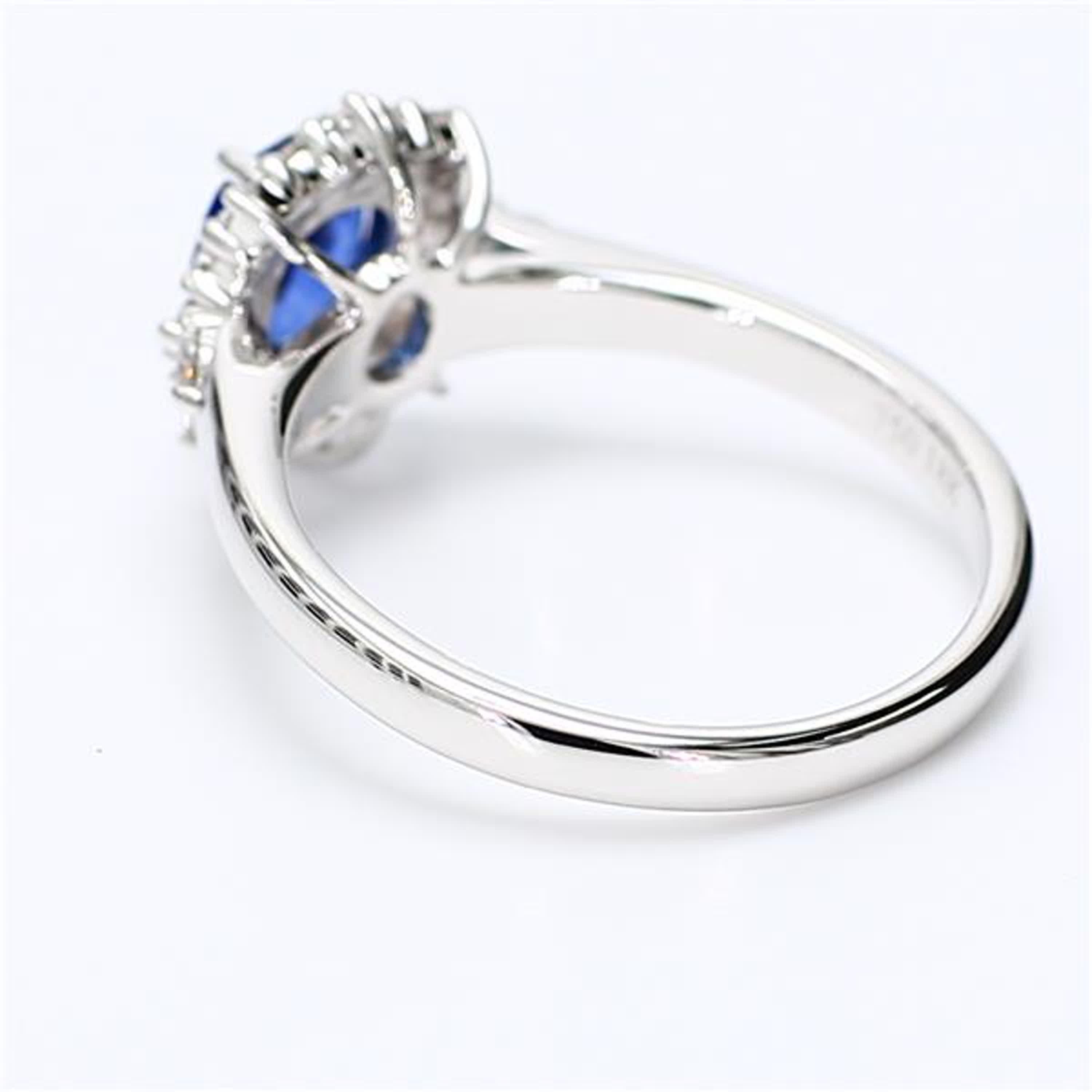 Oval Cut Natural Blue Oval Sapphire and White Diamond 1.27 Carat TW Gold Cocktail Ring For Sale