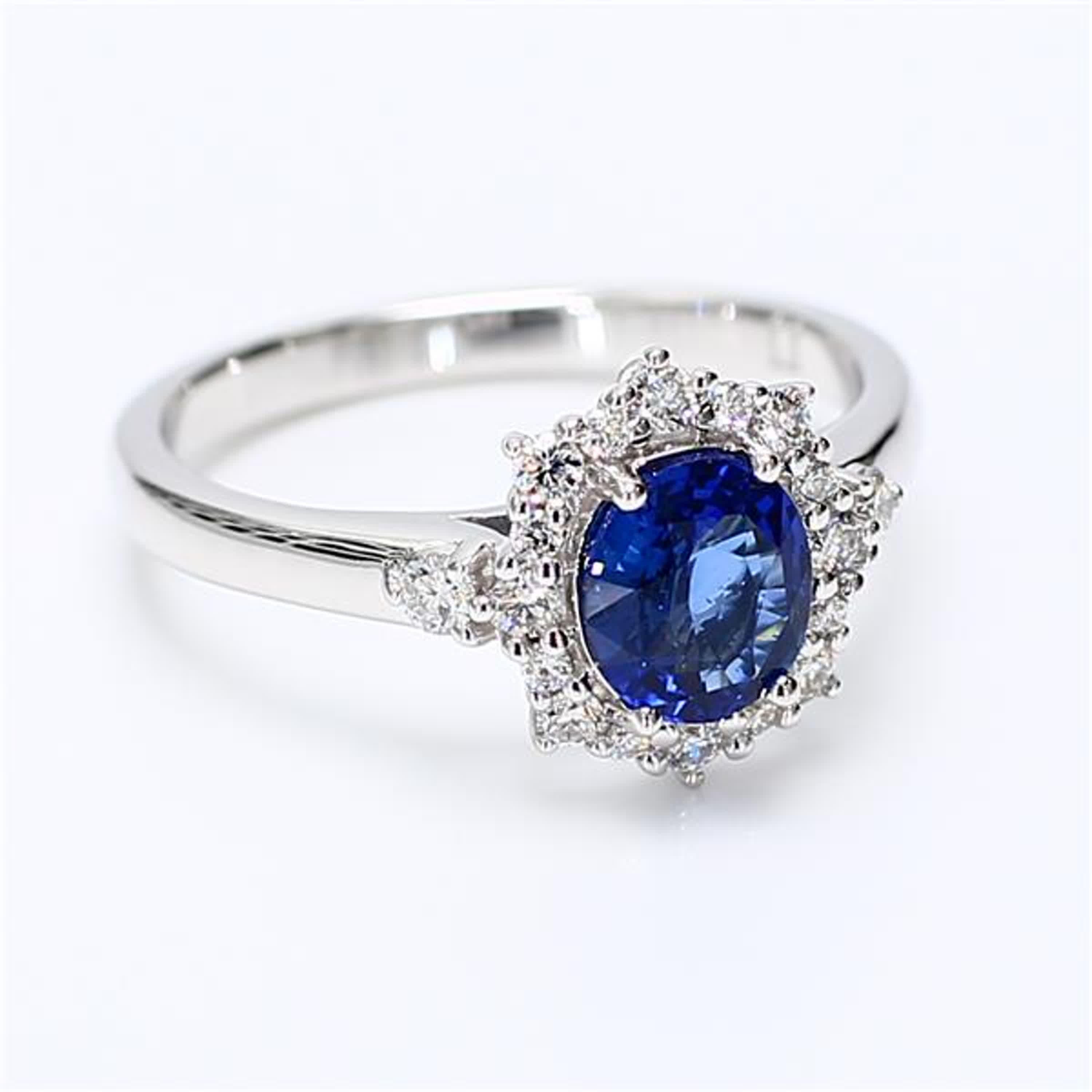Natural Blue Oval Sapphire and White Diamond 1.27 Carat TW Gold Cocktail Ring For Sale 1