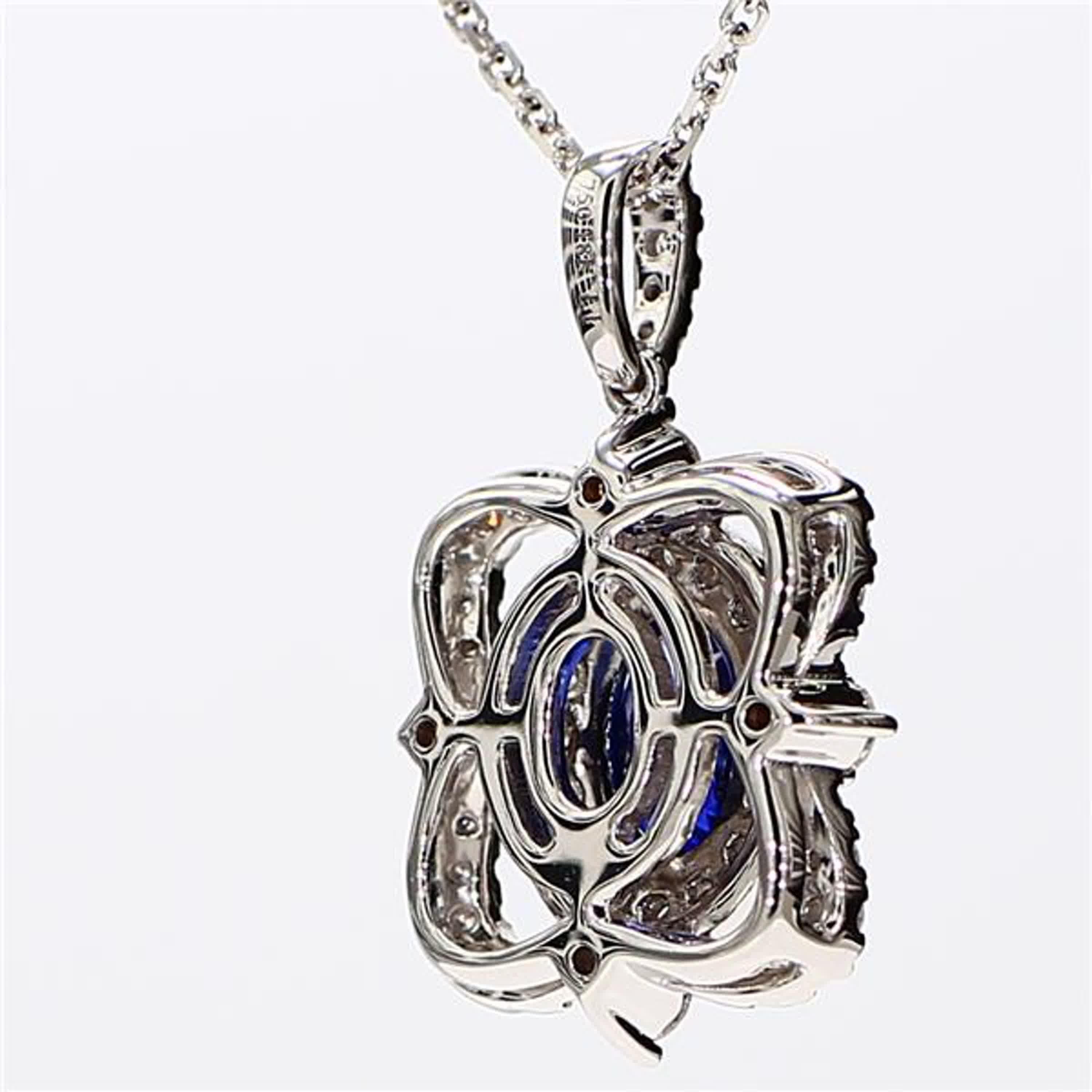 Natural Blue Oval Sapphire and White Diamond 1.64 Carat TW White Gold Pendant In New Condition For Sale In New York, NY