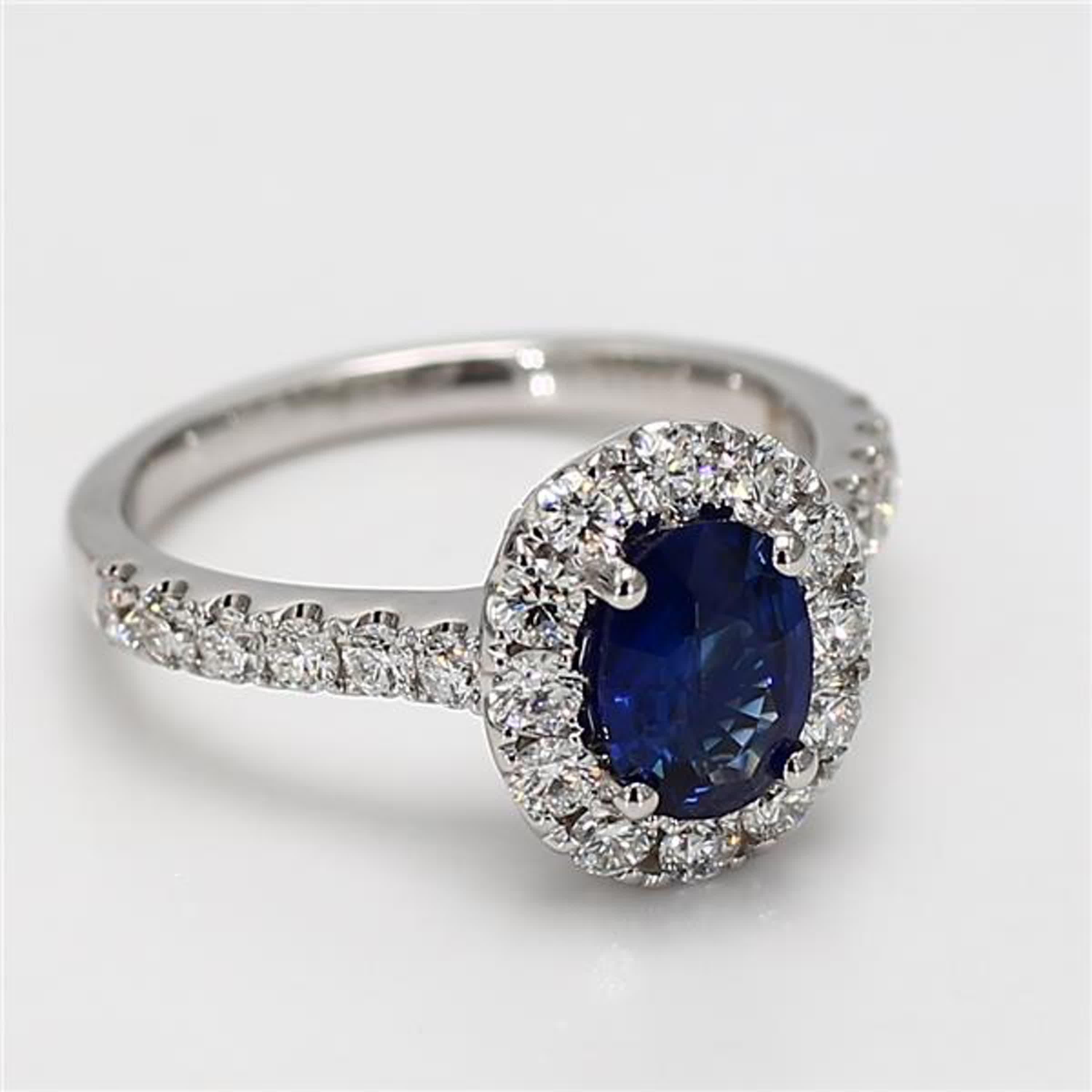 Natural Blue Oval Sapphire and White Diamond 1.88 Carat TW Gold Cocktail Ring For Sale 2