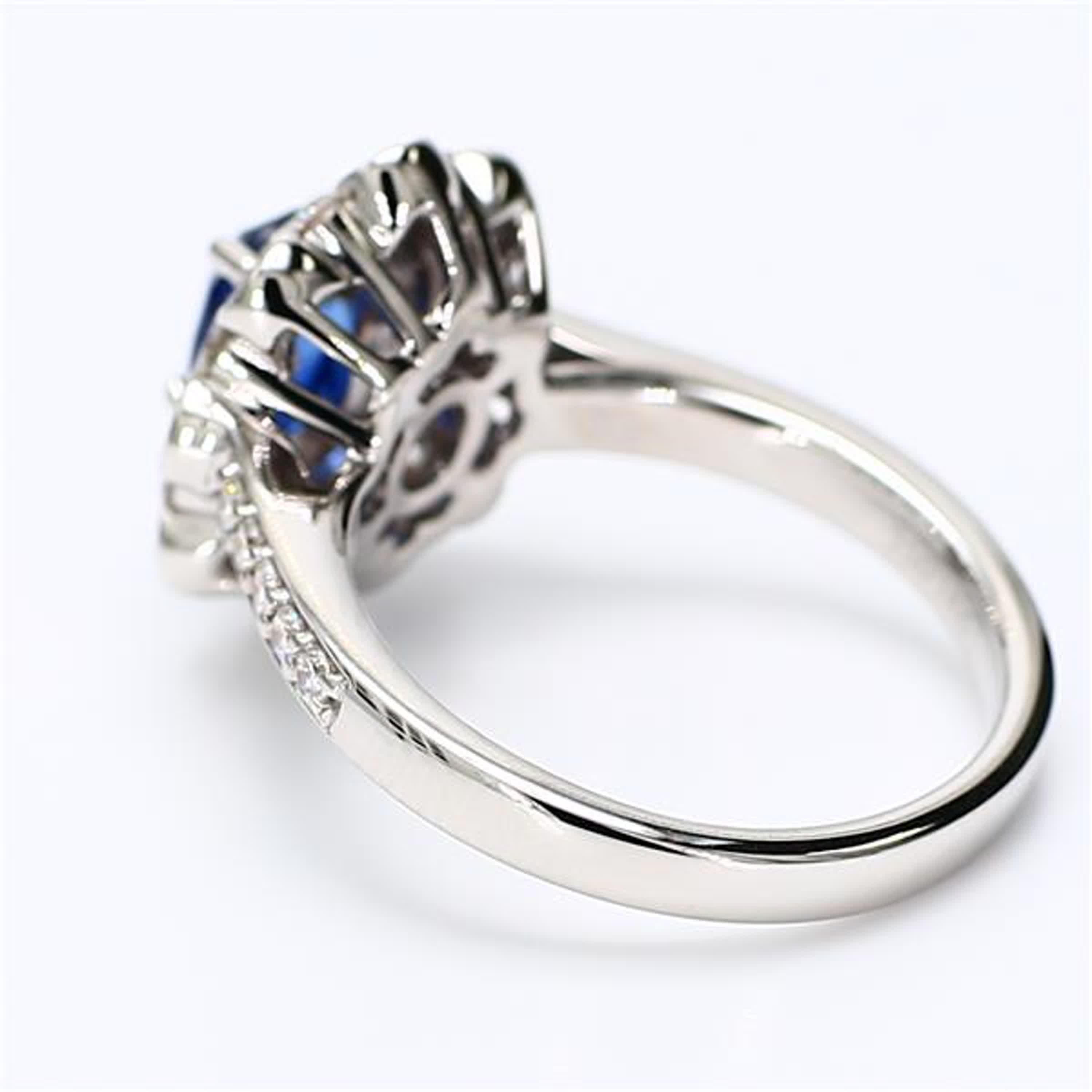 Oval Cut Natural Blue Oval Sapphire and White Diamond 2.05 Carat TW Gold Cocktail Ring For Sale