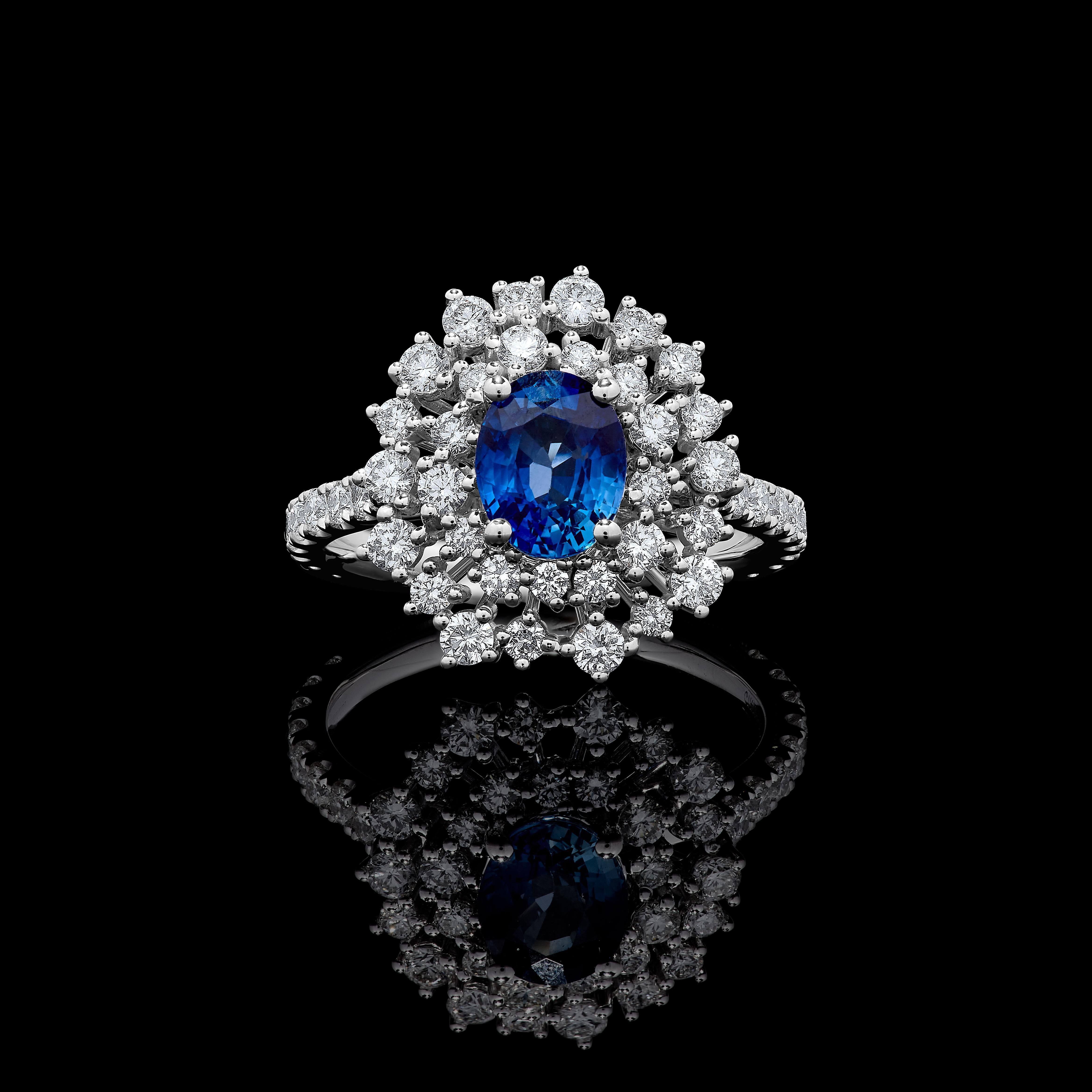 Natural Blue Oval Sapphire and White Diamond 2.86 Carat TW Gold Cocktail Ring In New Condition For Sale In New York, NY