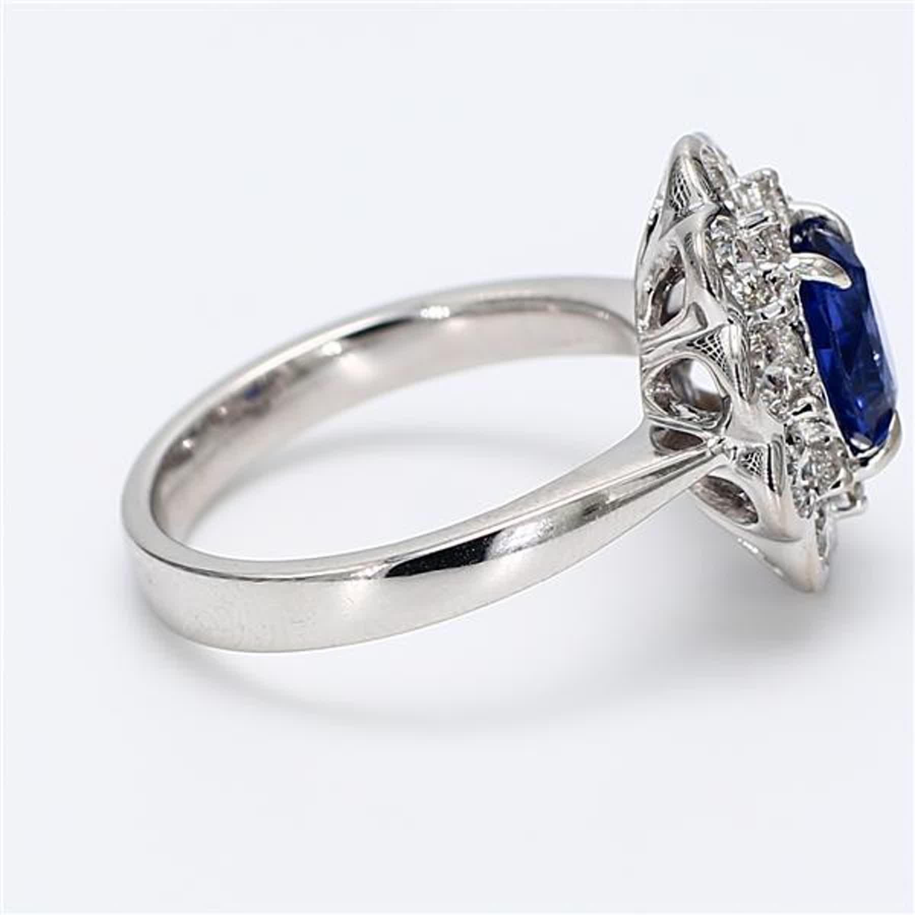 Women's Natural Blue Oval Sapphire and White Diamond 2.86 Carat TW Gold Cocktail Ring For Sale