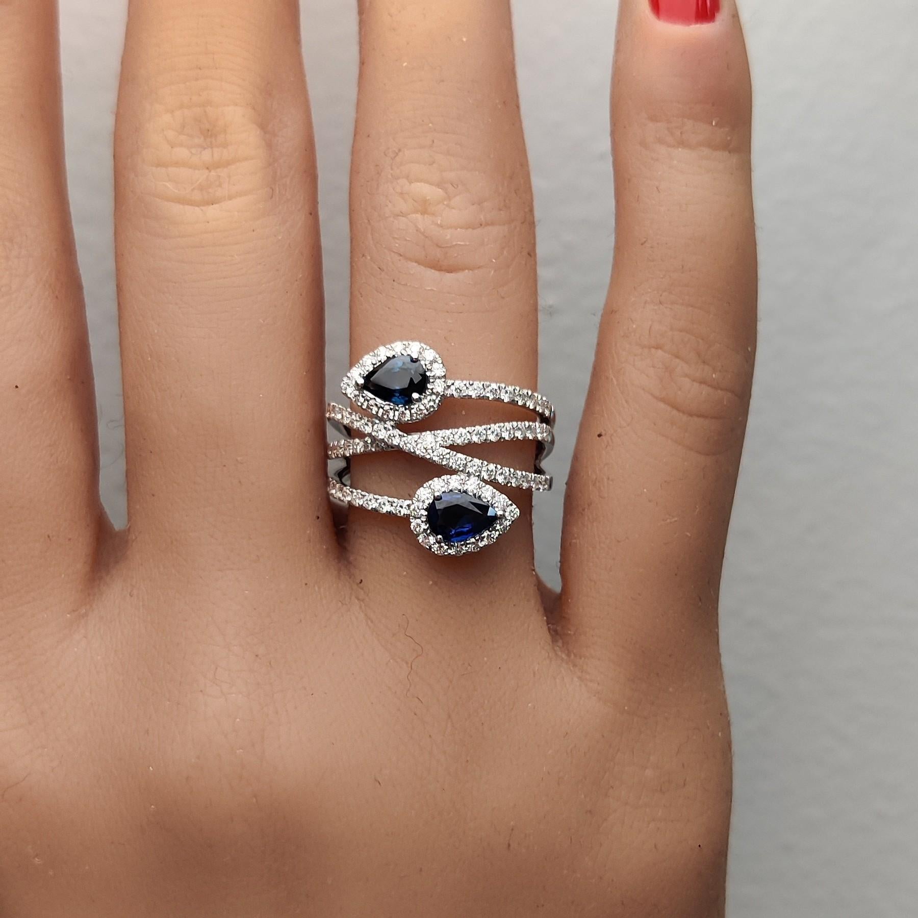 Natural Blue Pear Sapphire and White Diamond 1.15 Carat TW Gold Cocktail Ring In New Condition For Sale In New York, NY