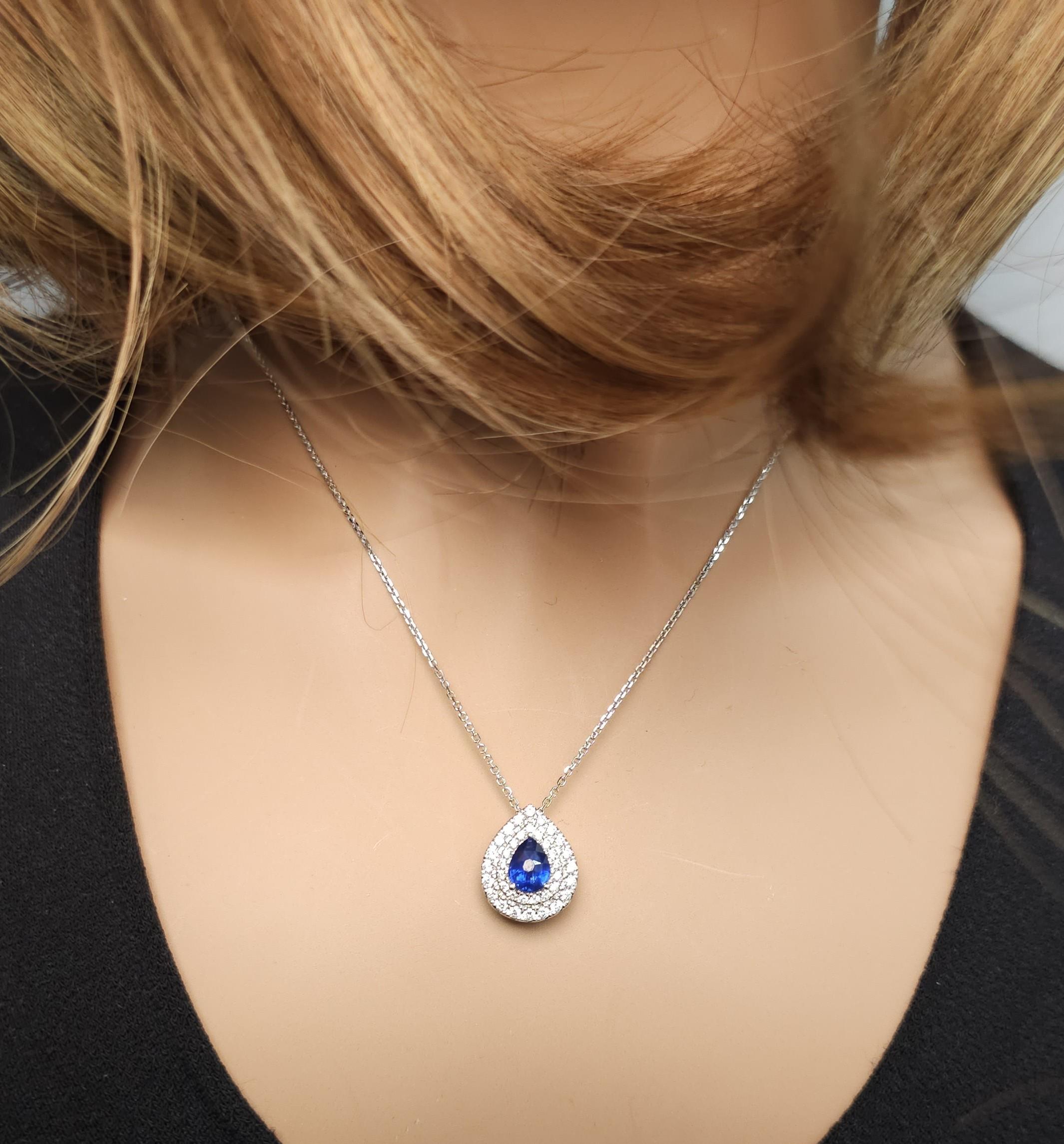 Pendentif en or de 1.40 carat poids total, avec saphir bleu naturel en poire et diamant blanc Neuf - En vente à New York, NY