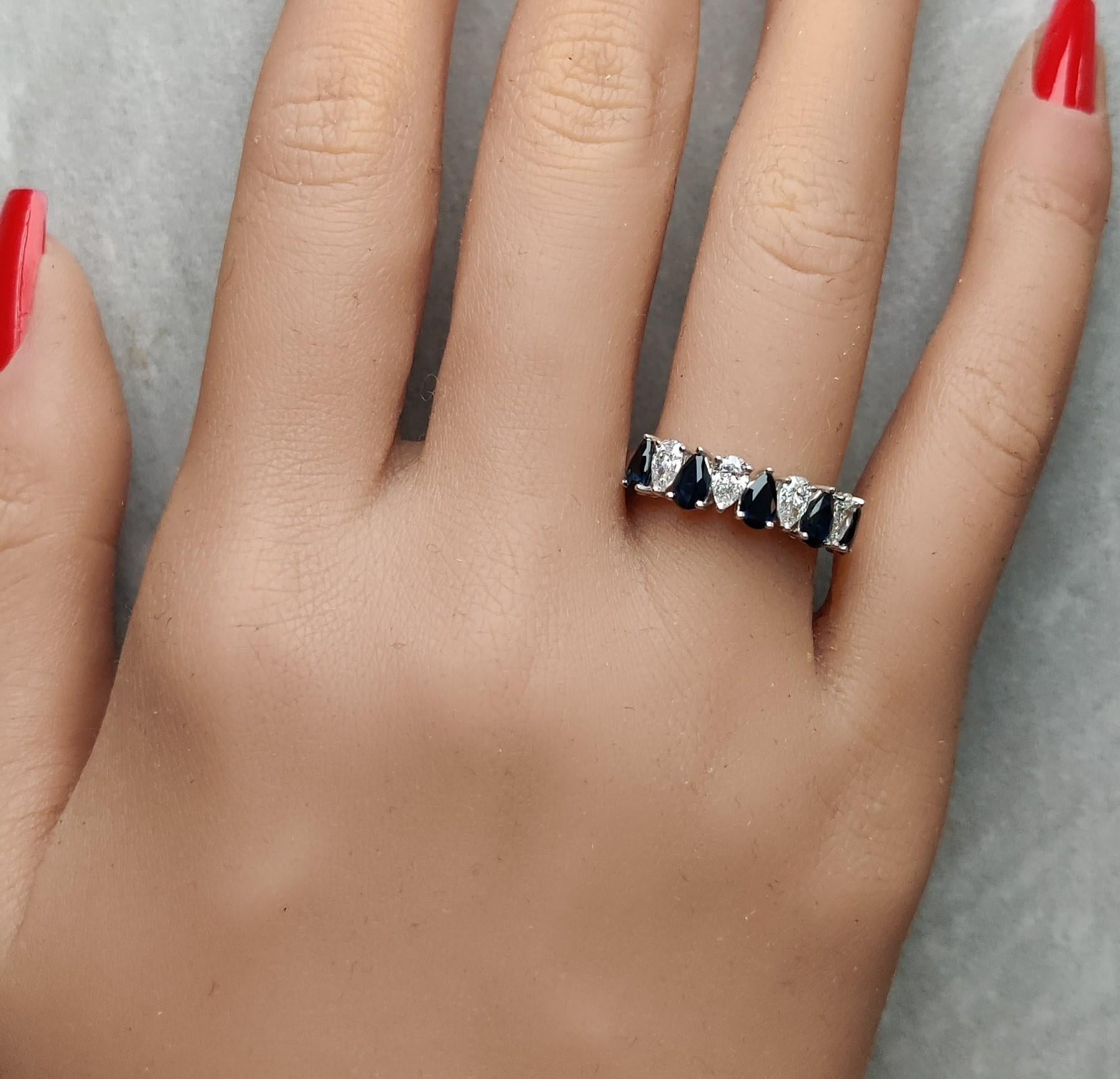 Natural Blue Pear Sapphire and White Diamond 2.14 Carat TW Gold Cocktail Band In New Condition For Sale In New York, NY