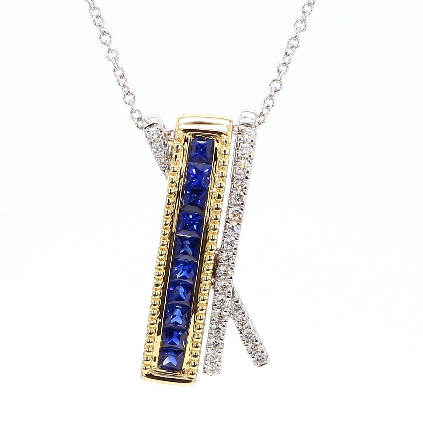 Contemporain Pendentif en or de 0,75 carat TW avec saphir Princesse bleu naturel et diamant blanc en vente