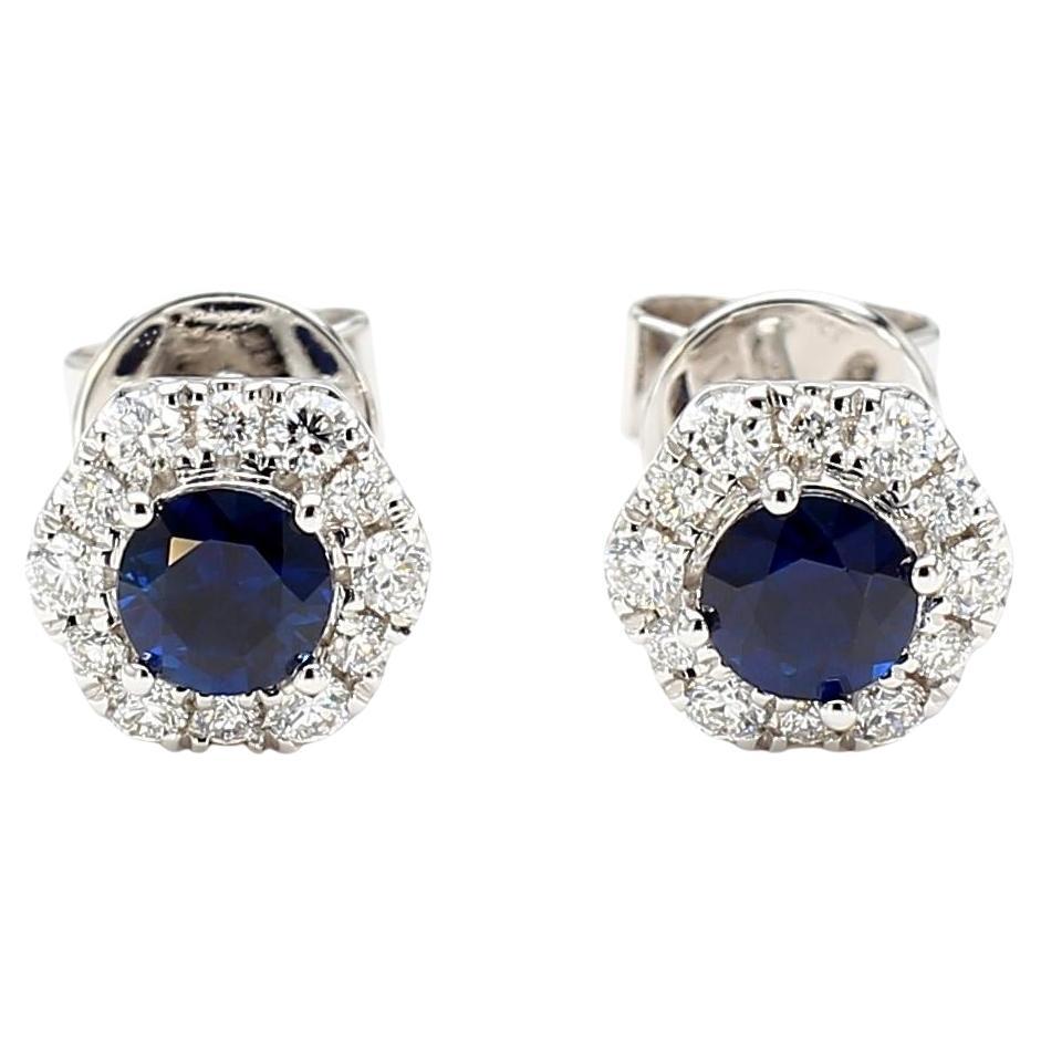Natürlicher blauer runder Saphir und Diamant 0.97 Karat TW Gold Ohrstecker im Angebot
