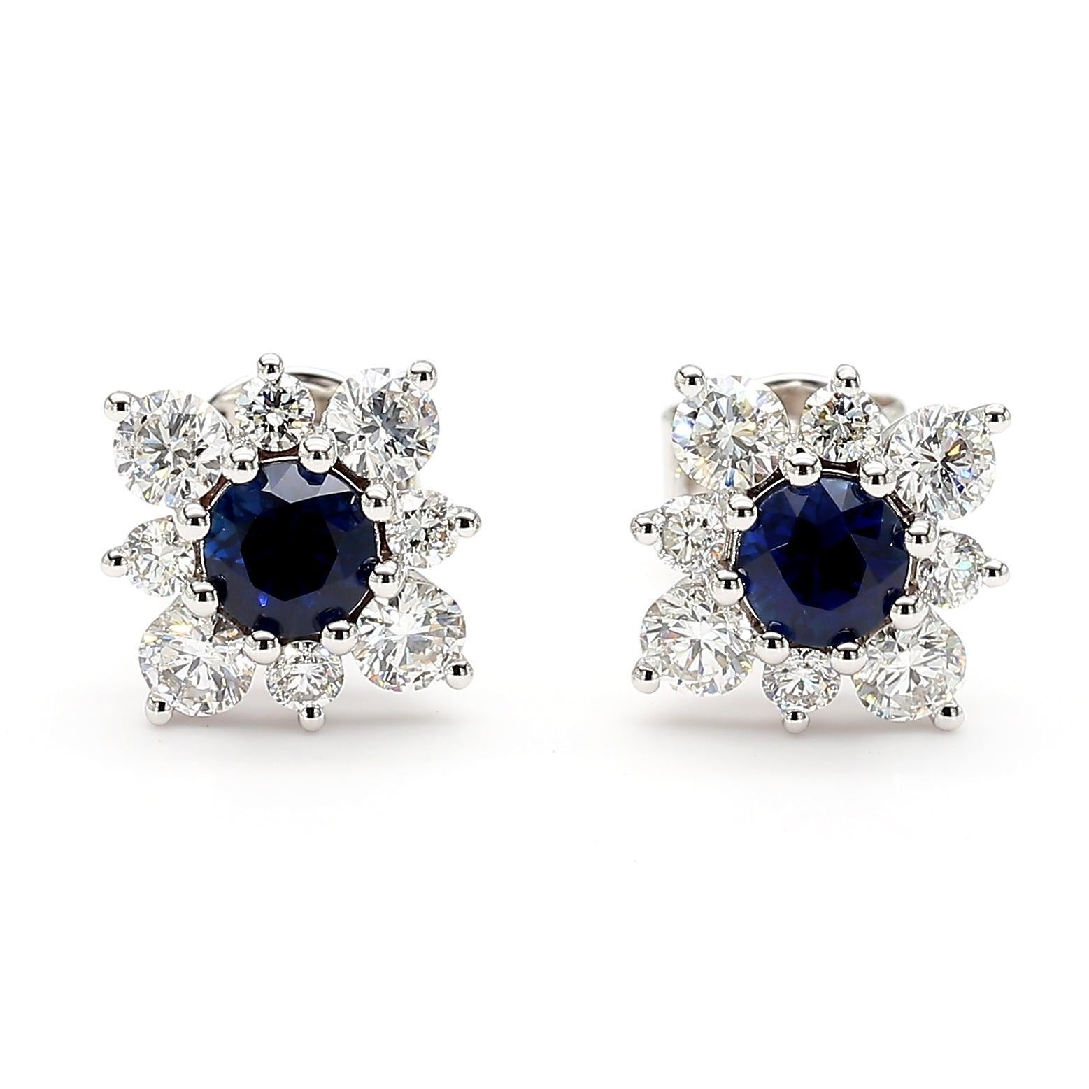 Natürlicher blauer runder Saphir und Diamant 1.51 Karat TW Gold Ohrstecker (Zeitgenössisch) im Angebot